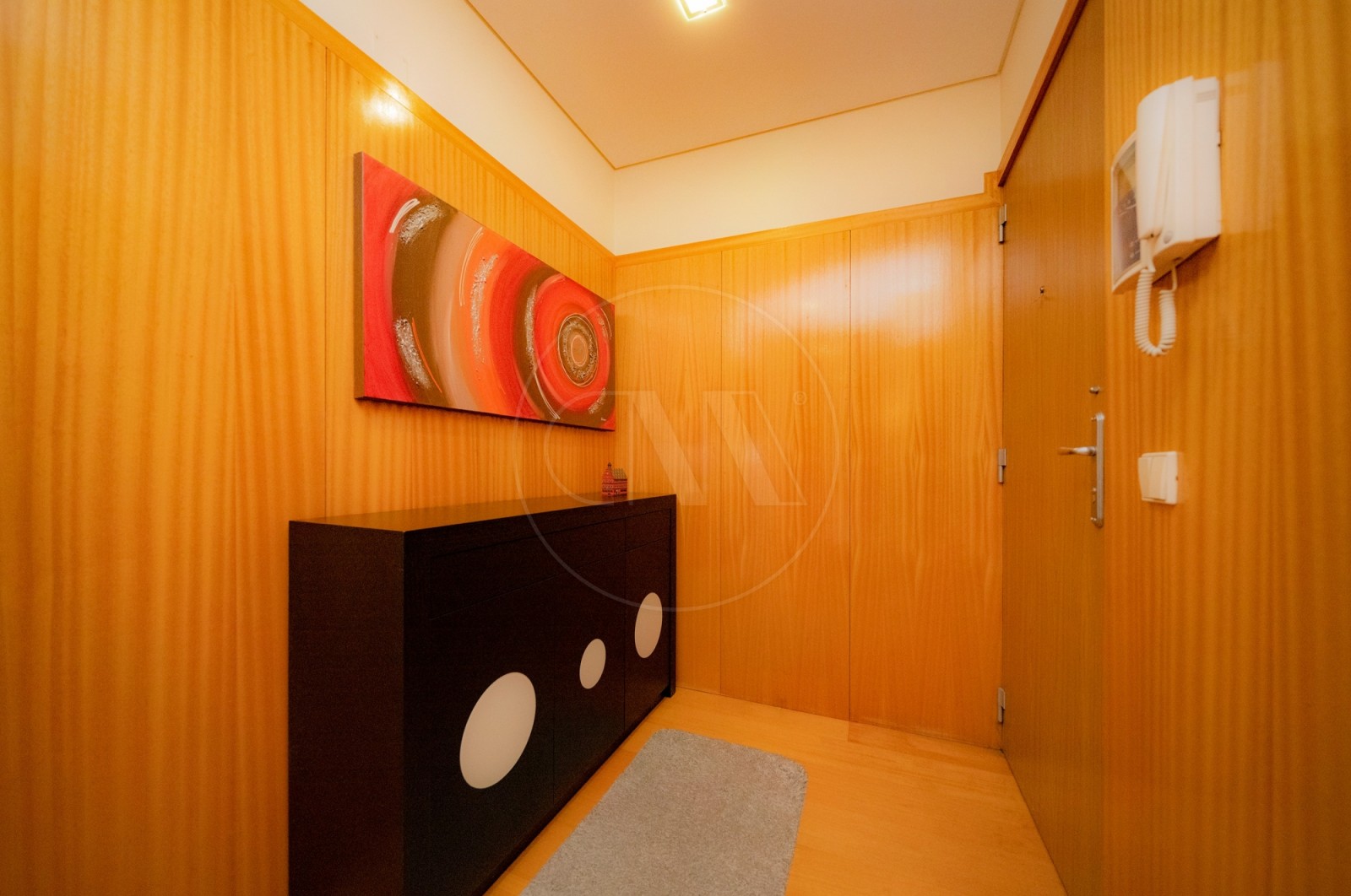 Apartamento T2 para Venda em Nogueira, Fraião e Lamaçães, Braga, Braga - Hall de entrada (Imagem 1)