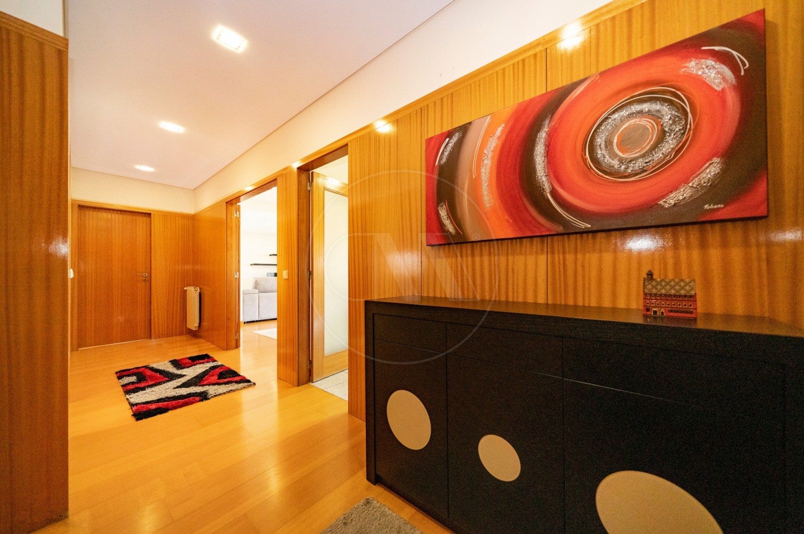 Apartamento T2 para Venda em Nogueira, Fraião e Lamaçães, Braga, Braga - Hall de entrada (Imagem 2)