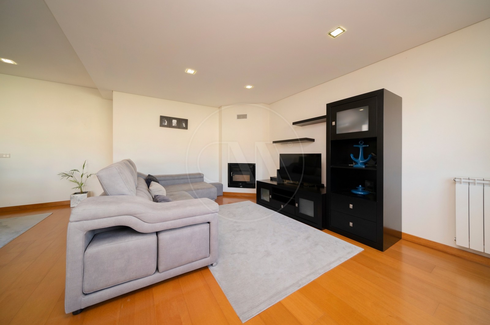 Apartamento T2 para Venda em Nogueira, Fraião e Lamaçães, Braga, Braga - Sala (Imagem 4)