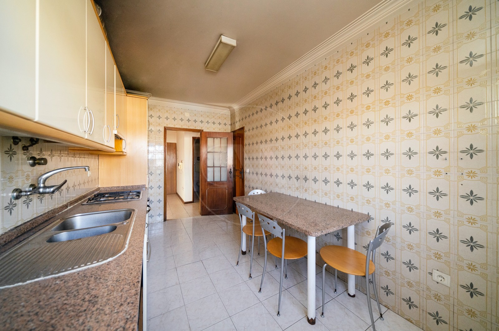 Apartment T3 for Buy in Braga (Maximinos, Sé e Cividade), Braga, Braga - Cozinha (Imagem 2)