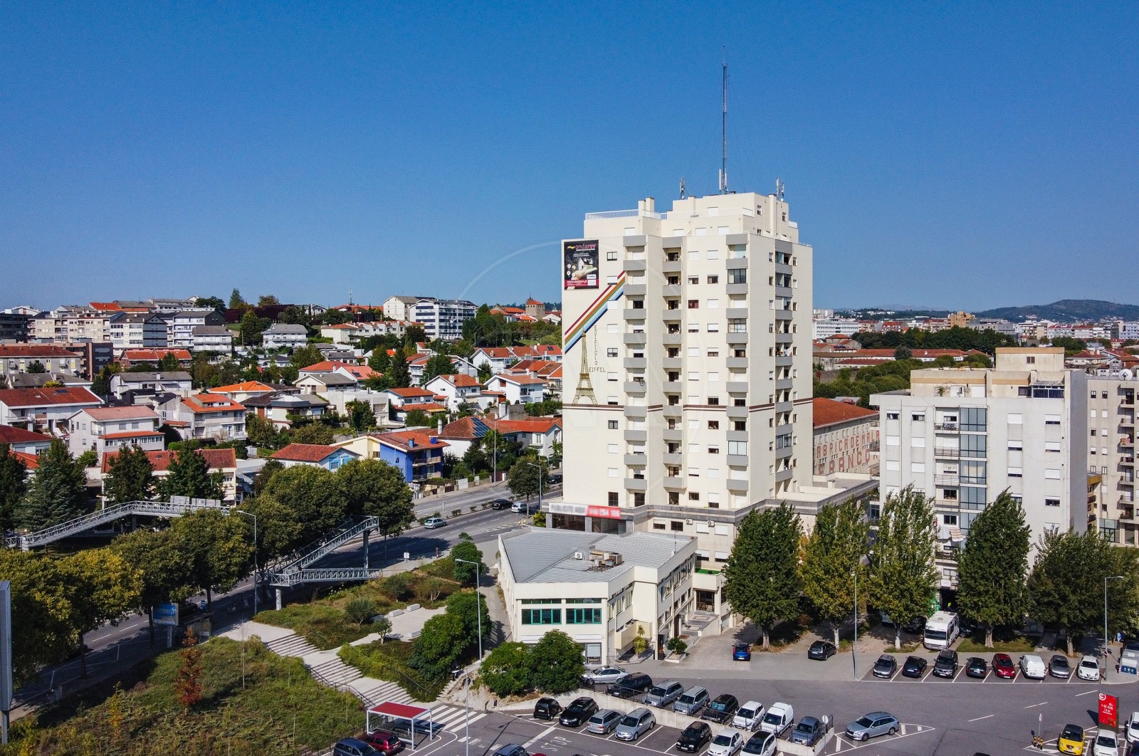 Apartment T3 for Buy in Braga (Maximinos, Sé e Cividade), Braga, Braga - Fachada (Imagem 2)