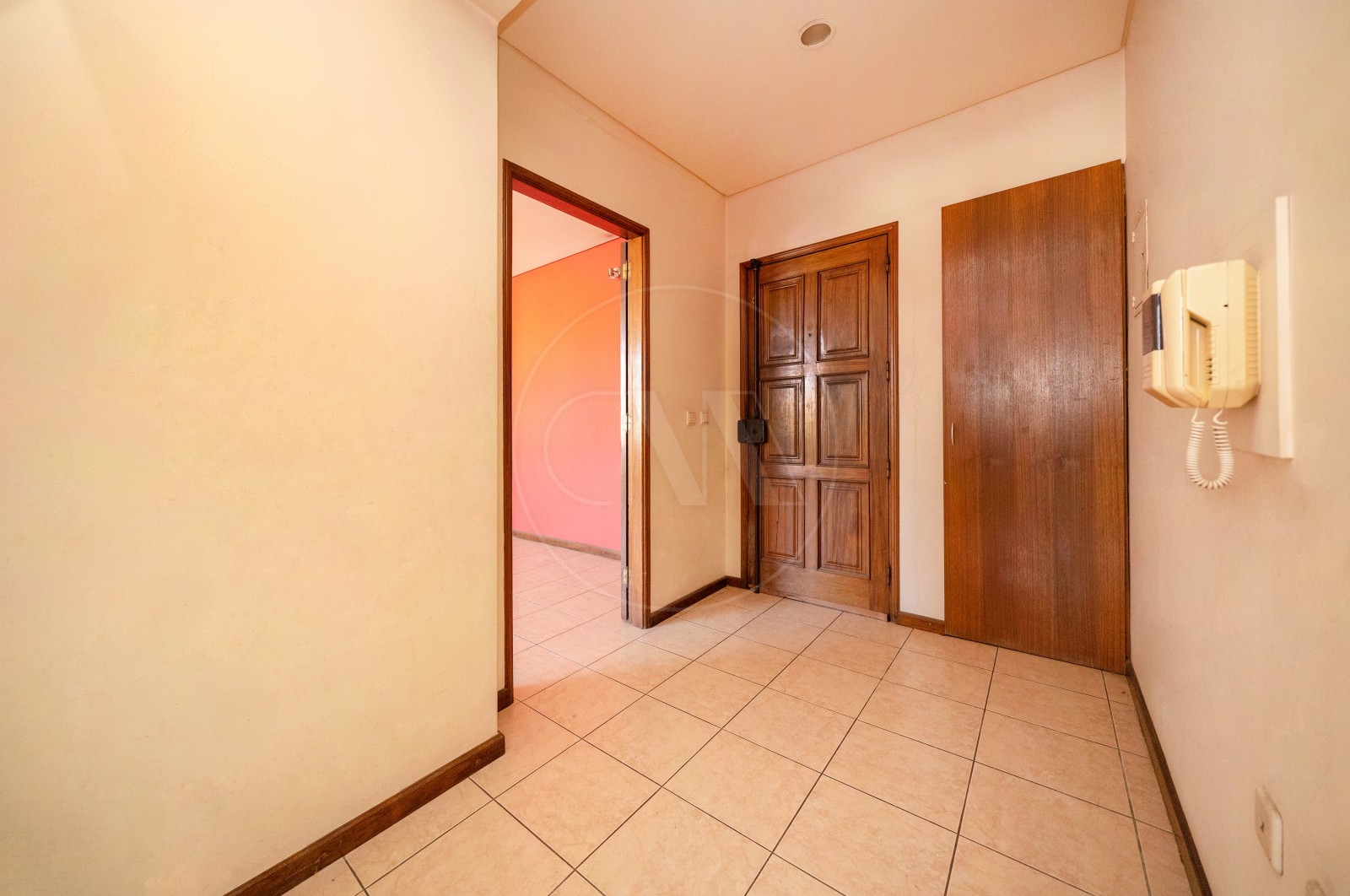 Apartment T3 for Buy in Braga (Maximinos, Sé e Cividade), Braga, Braga - Hall de entrada (Imagem 1)