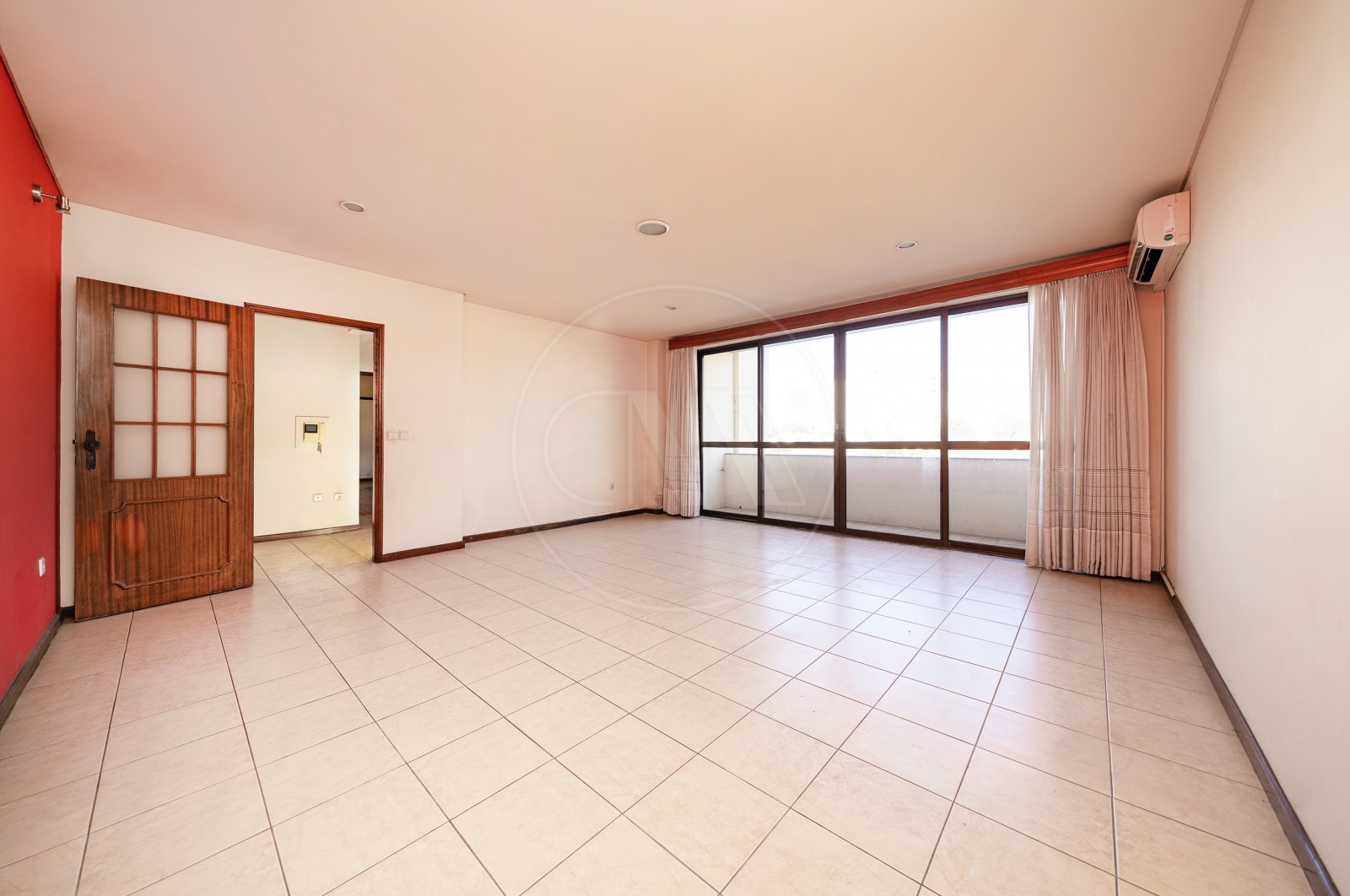 Apartment T3 for Buy in Braga (Maximinos, Sé e Cividade), Braga, Braga - Sala (Imagem 2)