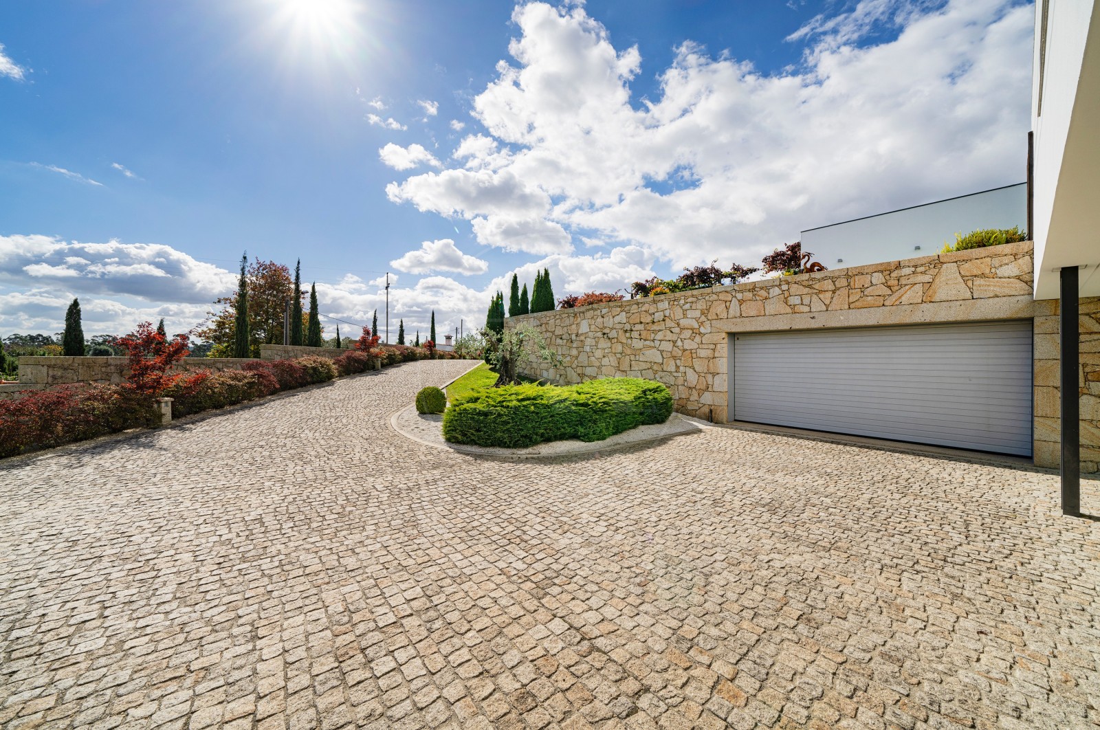 Moradia T4 para Venda em Tamel (Santa Leocádia) e Vilar do Monte, Barcelos, Braga - Área envolvente (Imagem 6)