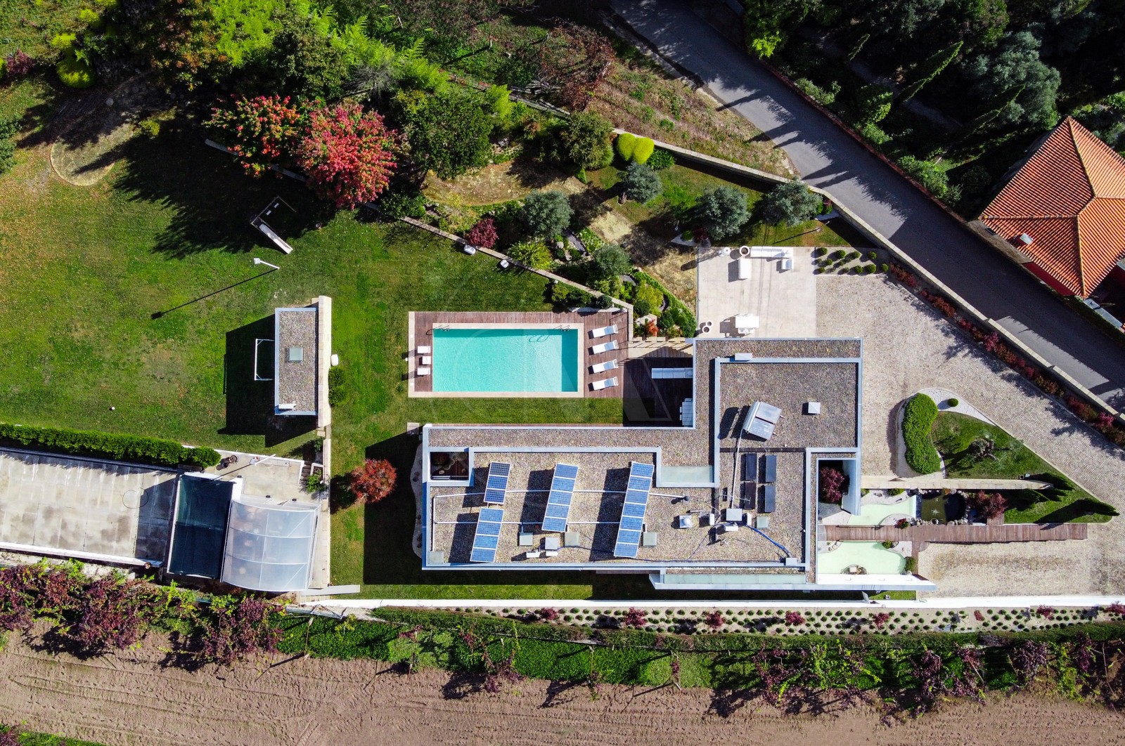 Moradia T4 para Venda em Tamel (Santa Leocádia) e Vilar do Monte, Barcelos, Braga - Fachada (Imagem 12)