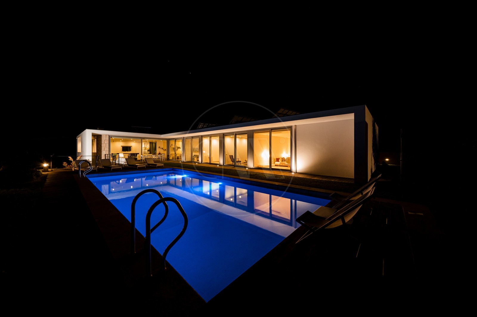 Moradia T4 para Venda em Tamel (Santa Leocádia) e Vilar do Monte, Barcelos, Braga - Fachada (Imagem 13)