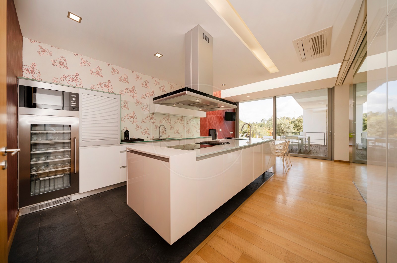 Moradia T4 para Venda em Tamel (Santa Leocádia) e Vilar do Monte, Barcelos, Braga - Cozinha (Imagem 2)