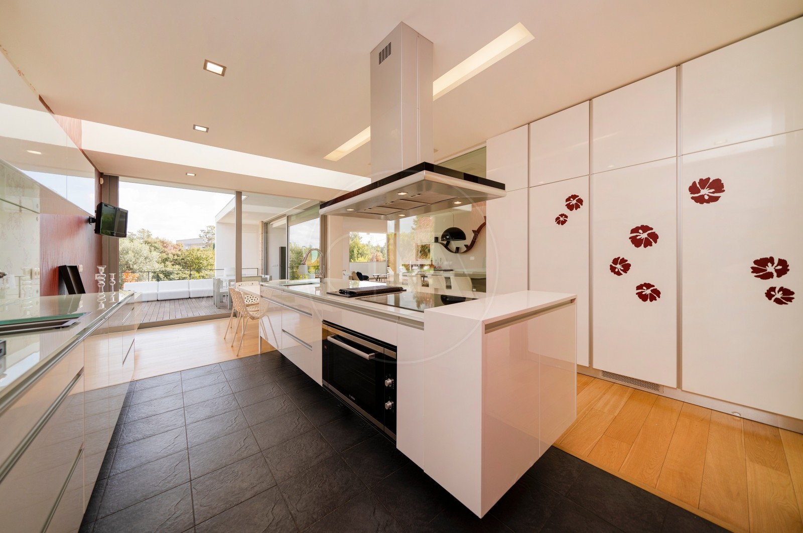 Moradia T4 para Venda em Tamel (Santa Leocádia) e Vilar do Monte, Barcelos, Braga - Cozinha (Imagem 4)