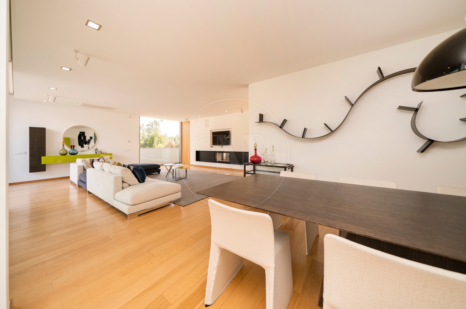 Moradia T4 para Venda em Tamel (Santa Leocádia) e Vilar do Monte, Barcelos, Braga - Sala (Imagem 6)