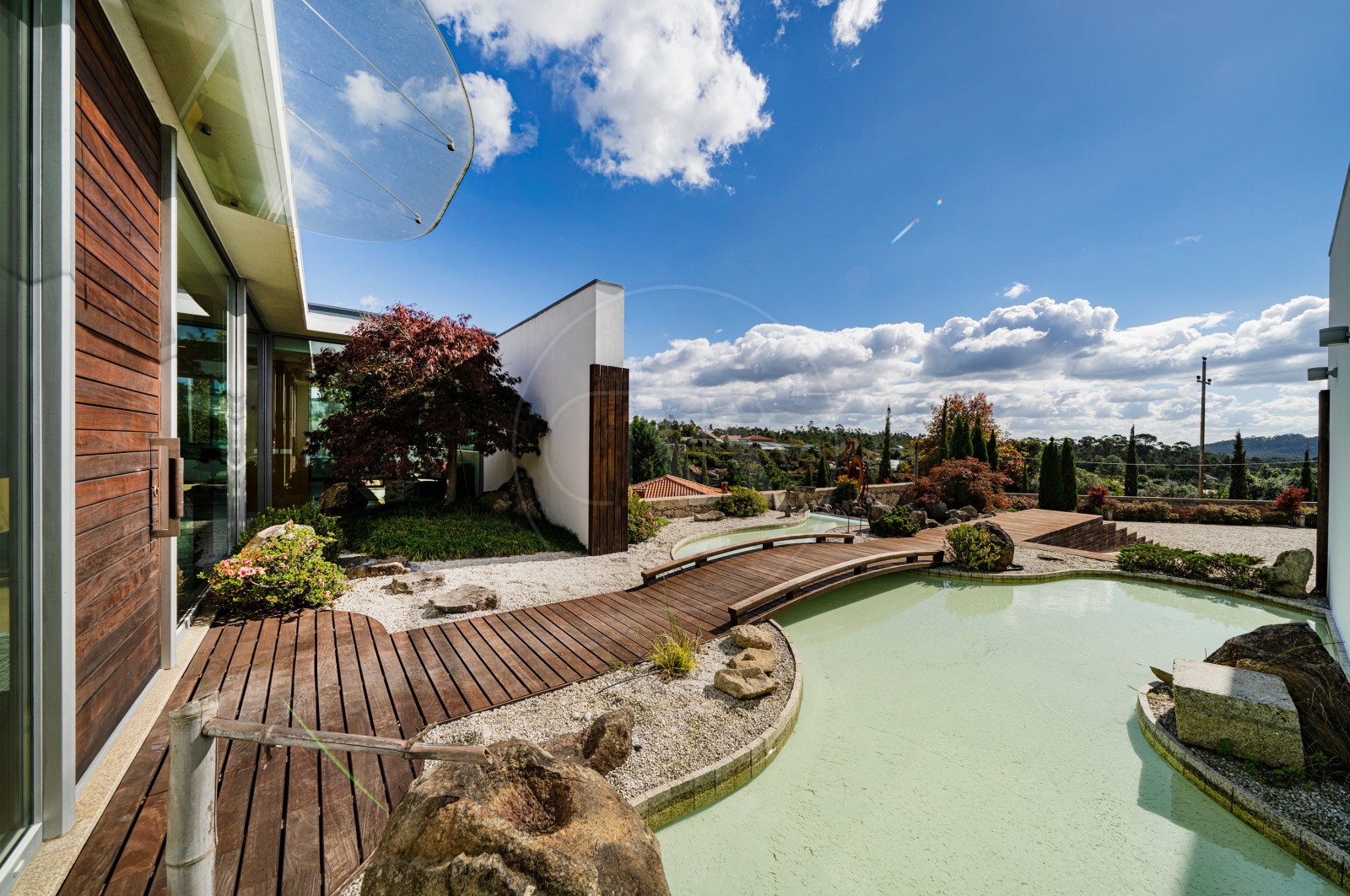 Moradia T4 para Venda em Tamel (Santa Leocádia) e Vilar do Monte, Barcelos, Braga - Quintal/Jardim (Imagem 3)