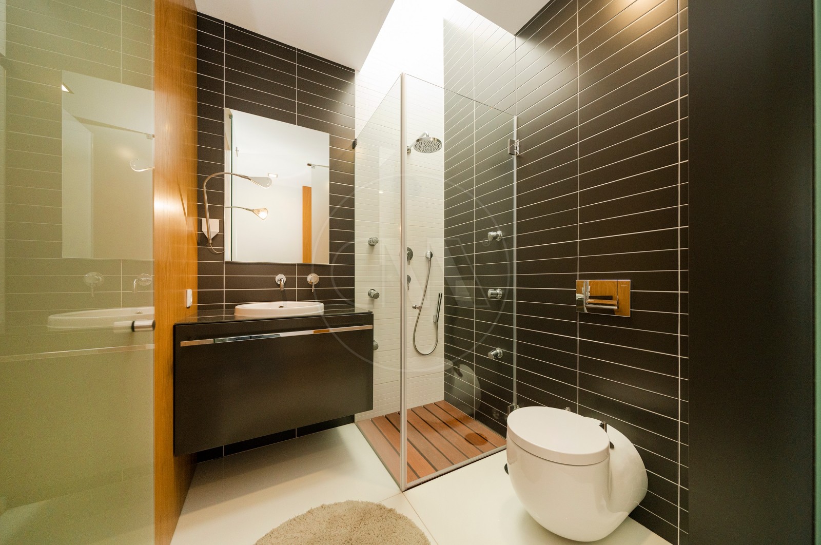 Moradia T4 para Venda em Tamel (Santa Leocádia) e Vilar do Monte, Barcelos, Braga - Casa de banho (Imagem 2)