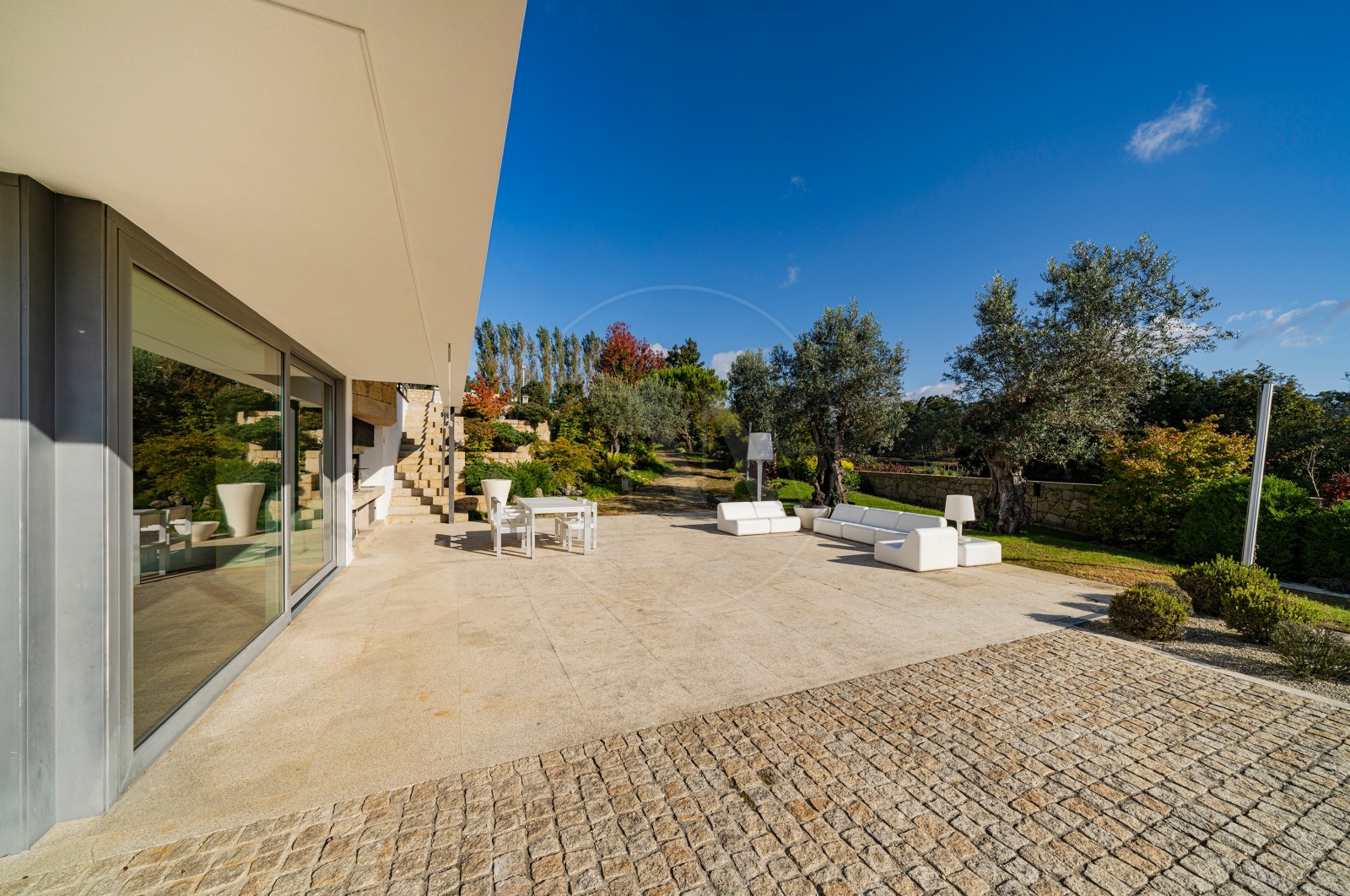 Moradia T4 para Venda em Tamel (Santa Leocádia) e Vilar do Monte, Barcelos, Braga - Área envolvente (Imagem 1)