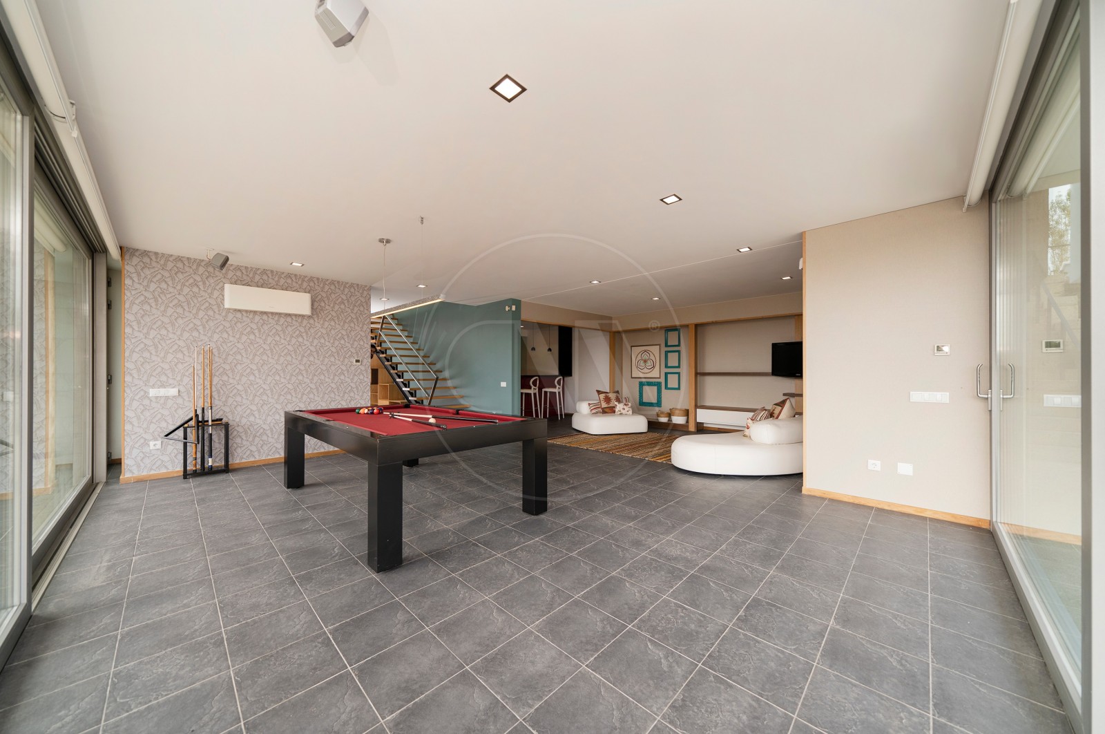 Moradia T4 para Venda em Tamel (Santa Leocádia) e Vilar do Monte, Barcelos, Braga - Sala (Imagem 9)