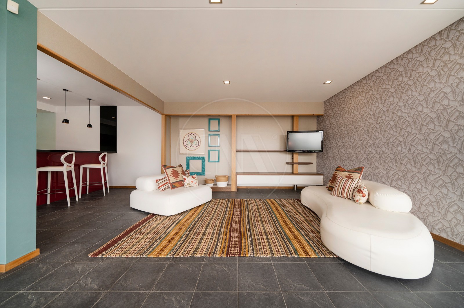 Moradia T4 para Venda em Tamel (Santa Leocádia) e Vilar do Monte, Barcelos, Braga - Sala (Imagem 10)