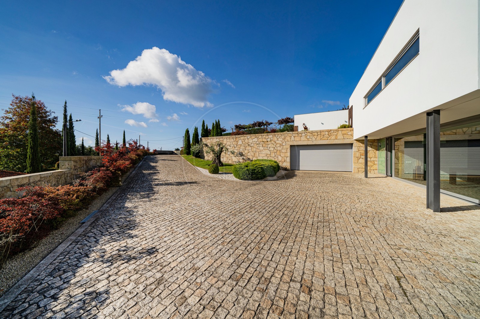 Moradia T4 para Venda em Tamel (Santa Leocádia) e Vilar do Monte, Barcelos, Braga - Área envolvente (Imagem 3)