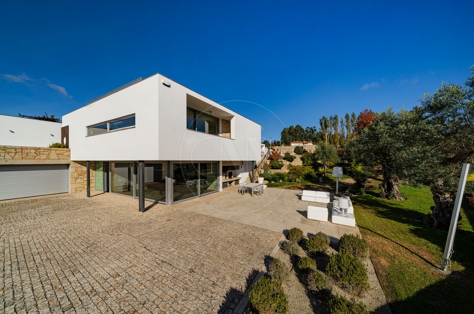 Moradia T4 para Venda em Tamel (Santa Leocádia) e Vilar do Monte, Barcelos, Braga - Área envolvente (Imagem 4)