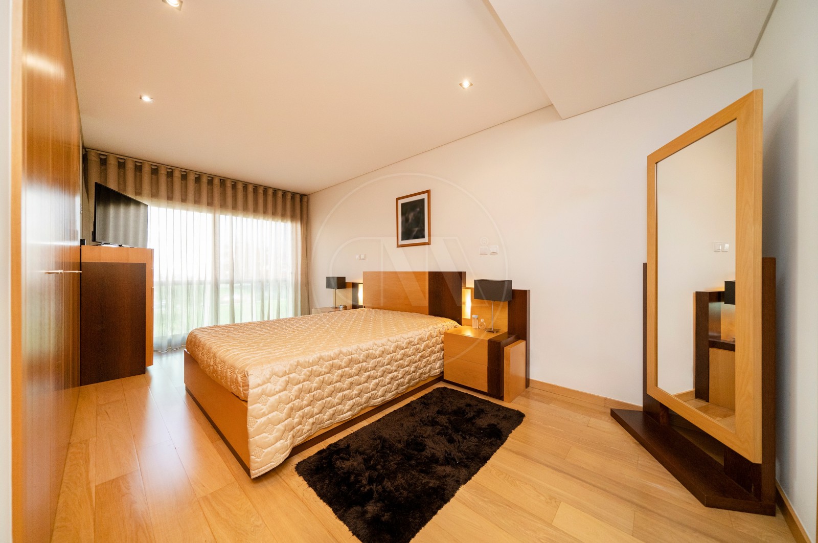 Apartamento T4 para Venda em Nogueira, Fraião e Lamaçães, Braga, Braga - Suite (Imagem 1)