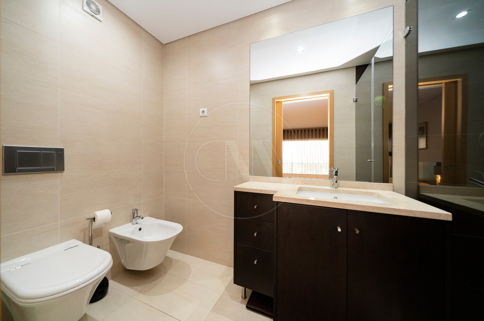 Apartamento T4 para Venda em Nogueira, Fraião e Lamaçães, Braga, Braga - Casa de banho (Imagem 3)