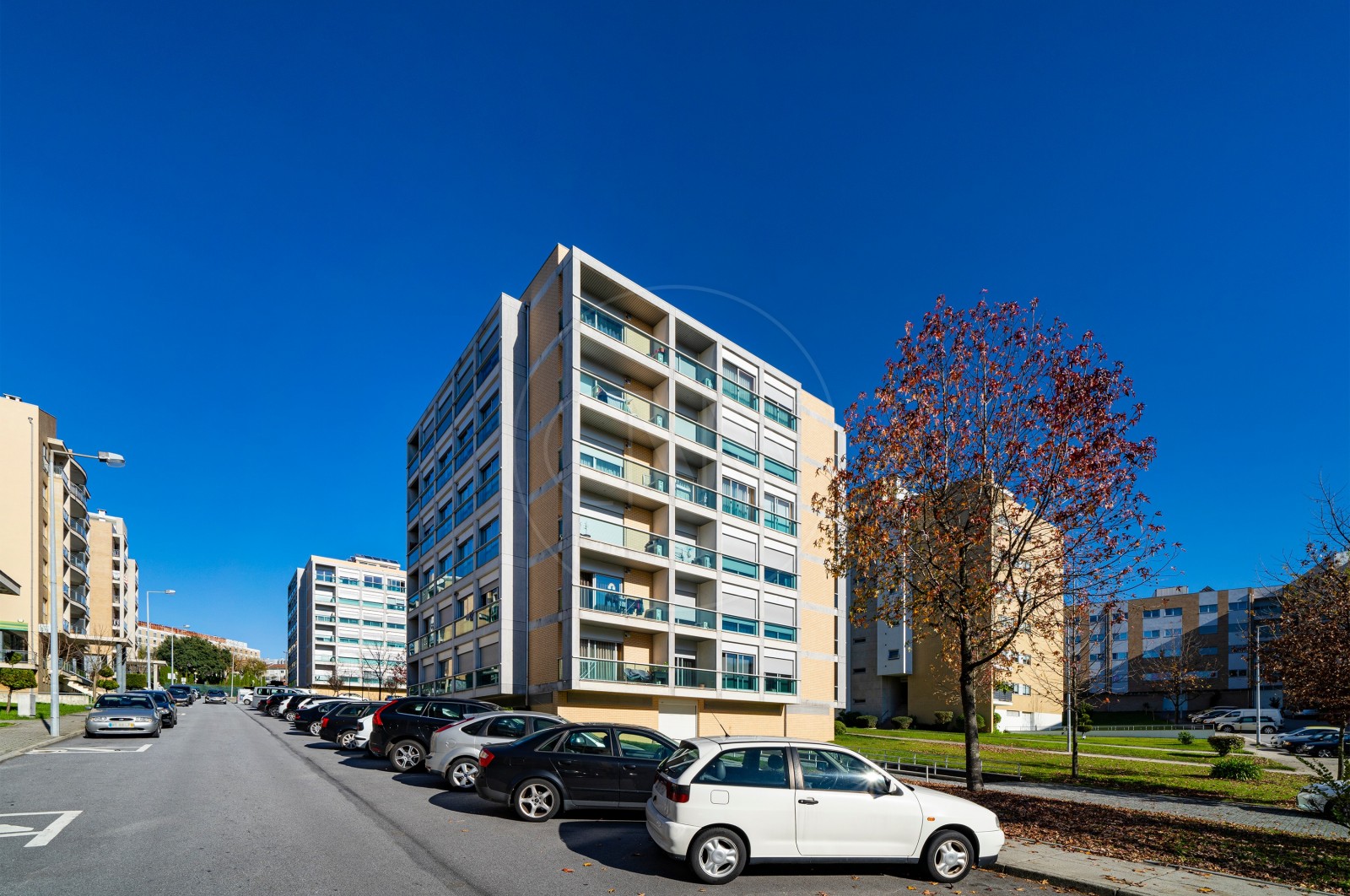 Apartamento T4 para Venda em Nogueira, Fraião e Lamaçães, Braga, Braga - Fachada (Imagem 4)