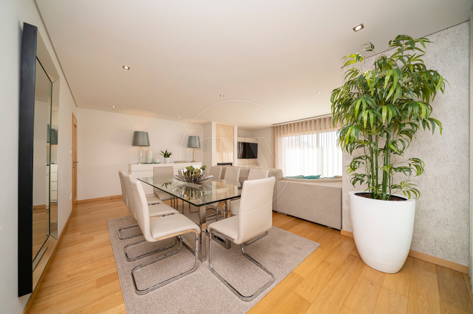 Apartamento T4 para Venda em Nogueira, Fraião e Lamaçães, Braga, Braga - Sala (Imagem 5)