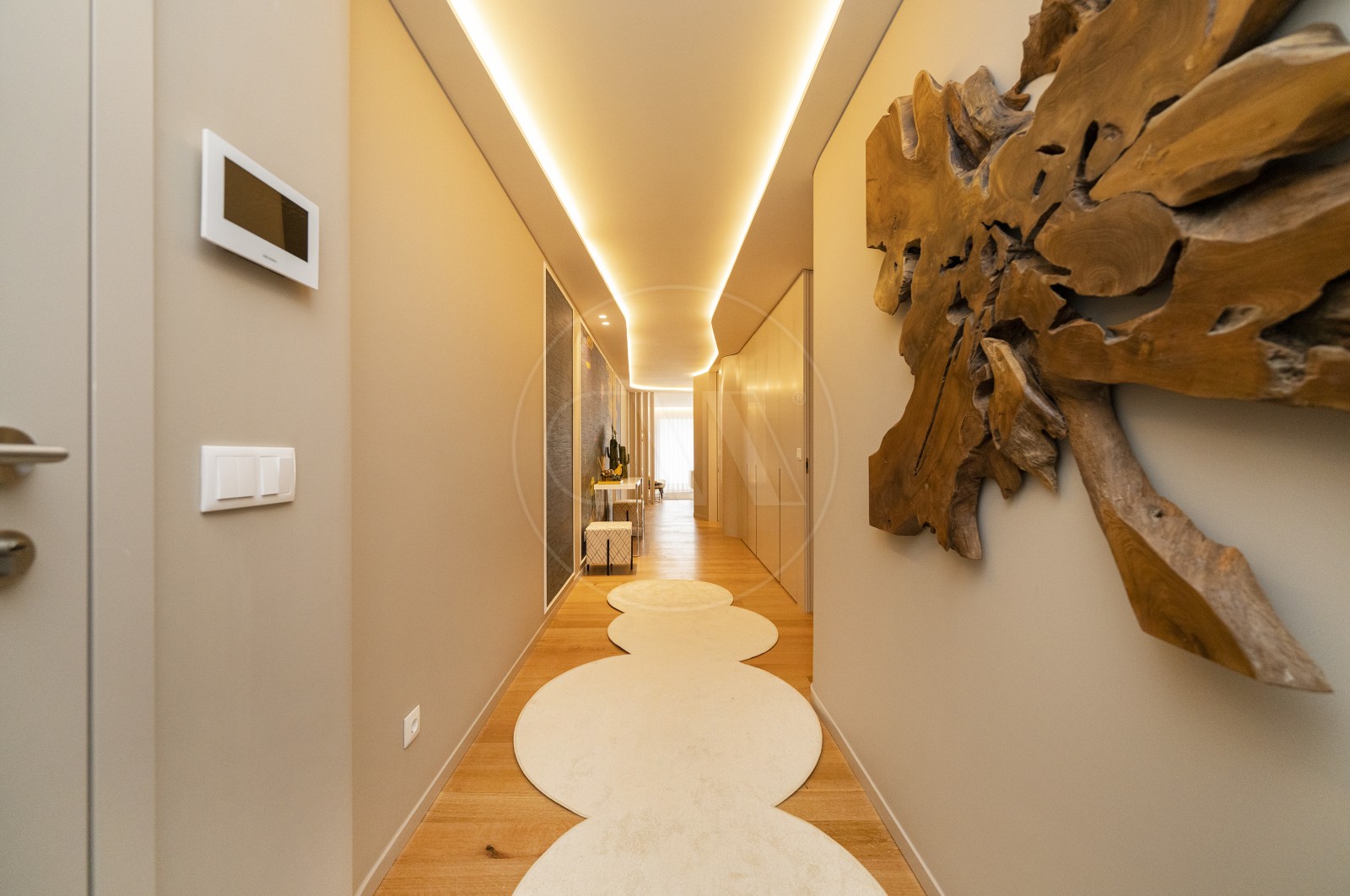 Apartamento T4 para Venda em Vila Nova de Famalicão e Calendário, Vila Nova de Famalicão, Braga - Corredor (Imagem 2)