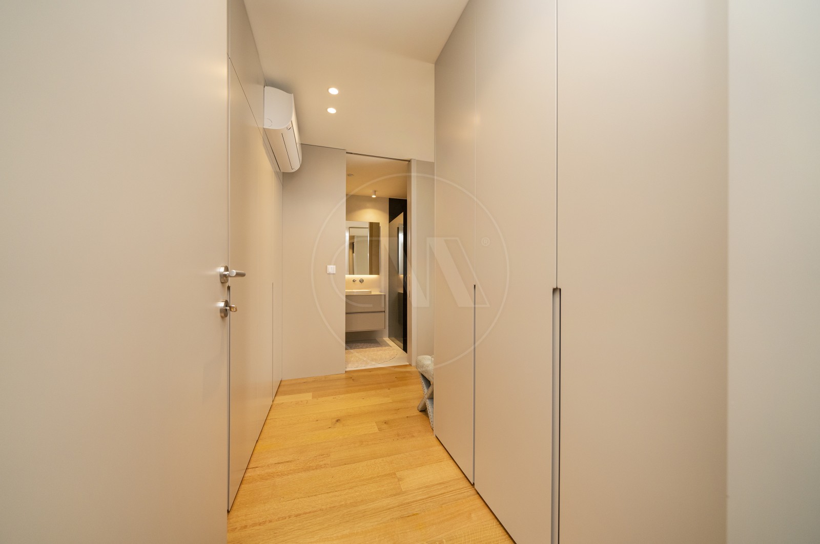 Apartamento T4 para Venda em Vila Nova de Famalicão e Calendário, Vila Nova de Famalicão, Braga - Suite (Imagem 1)