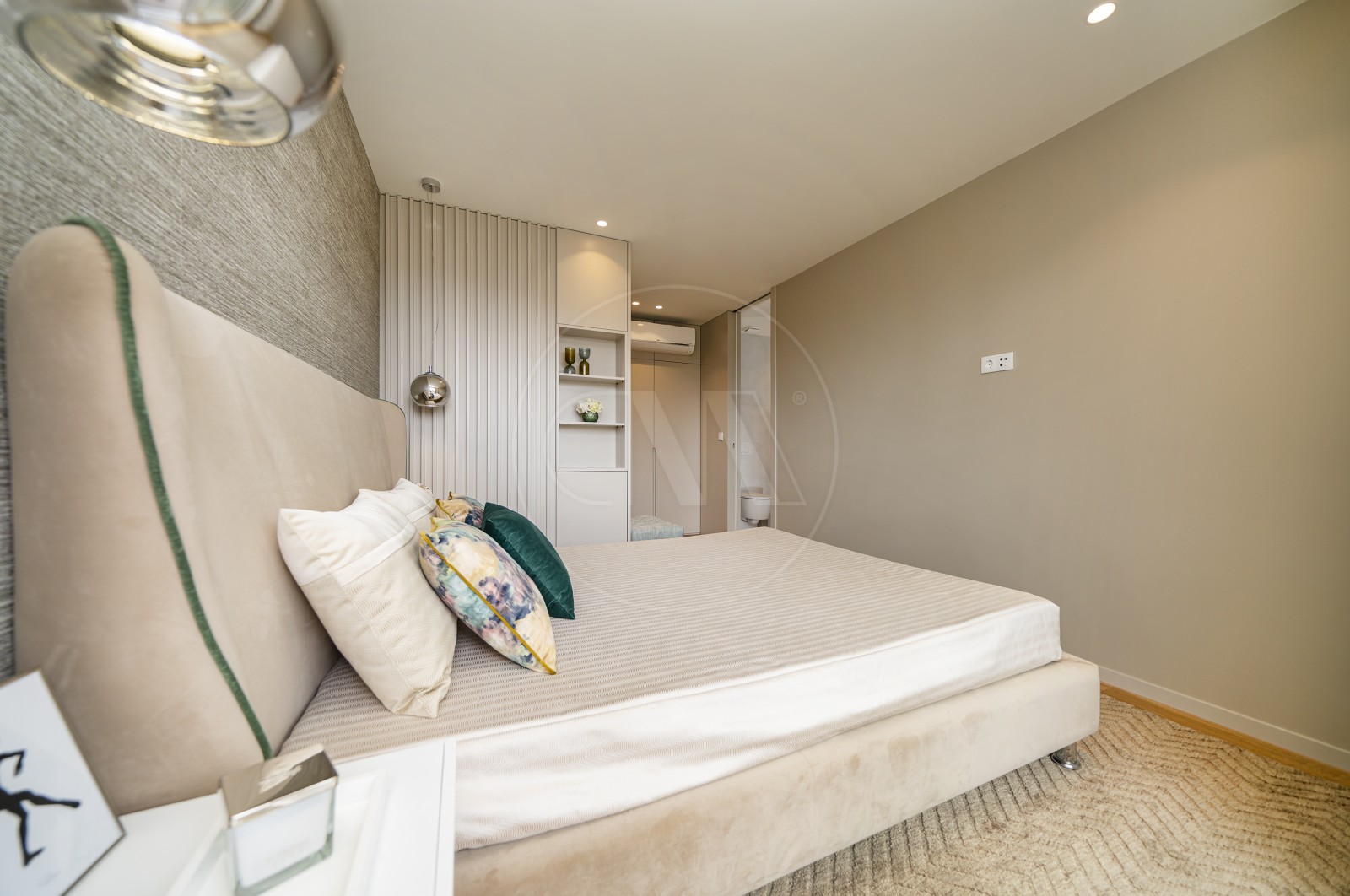 Apartamento T4 para Venda em Vila Nova de Famalicão e Calendário, Vila Nova de Famalicão, Braga - Suite (Imagem 6)