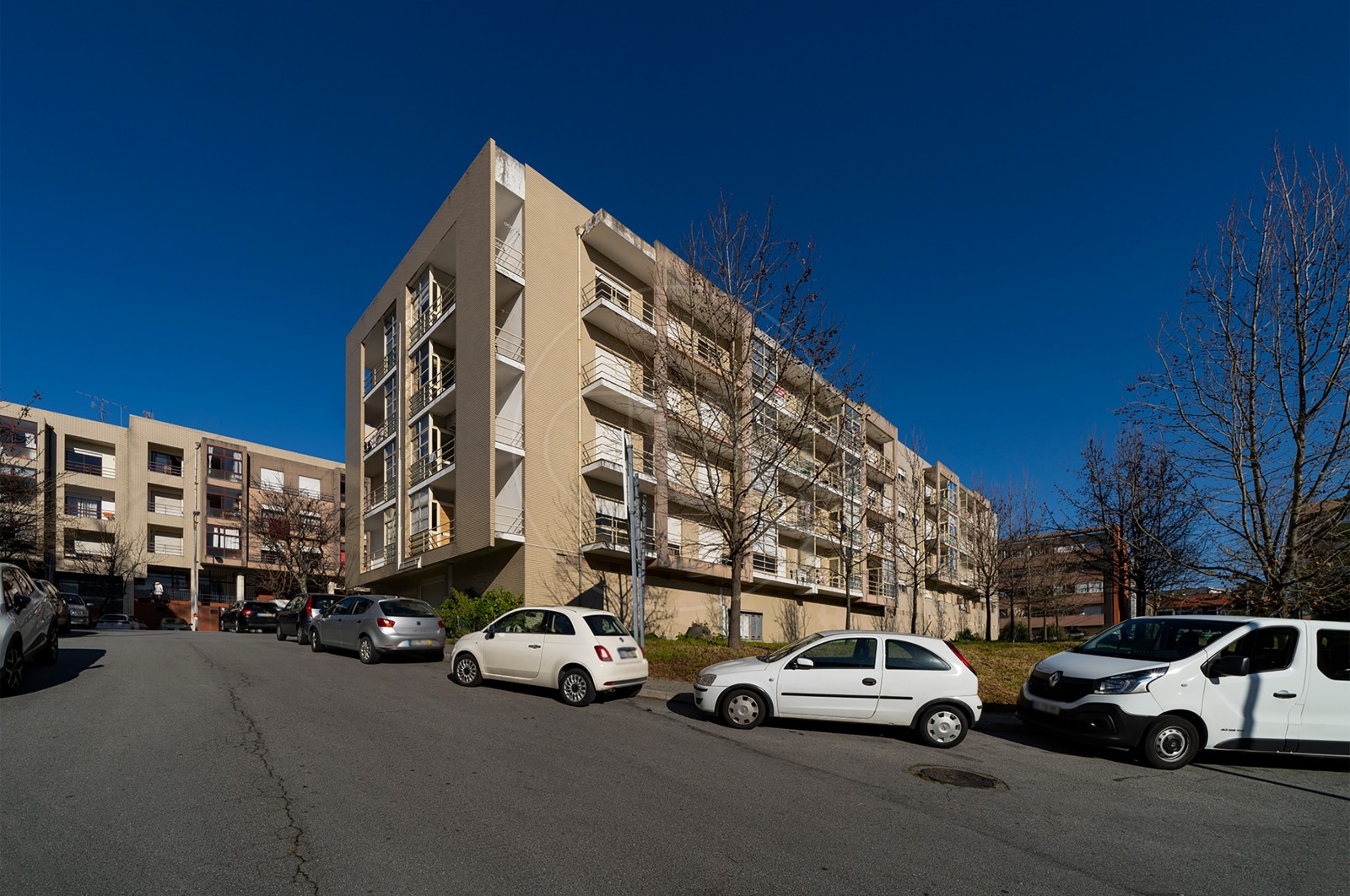 Apartment T1 for For sale in Gualtar, Braga, Braga - Fachada (Imagem 3)