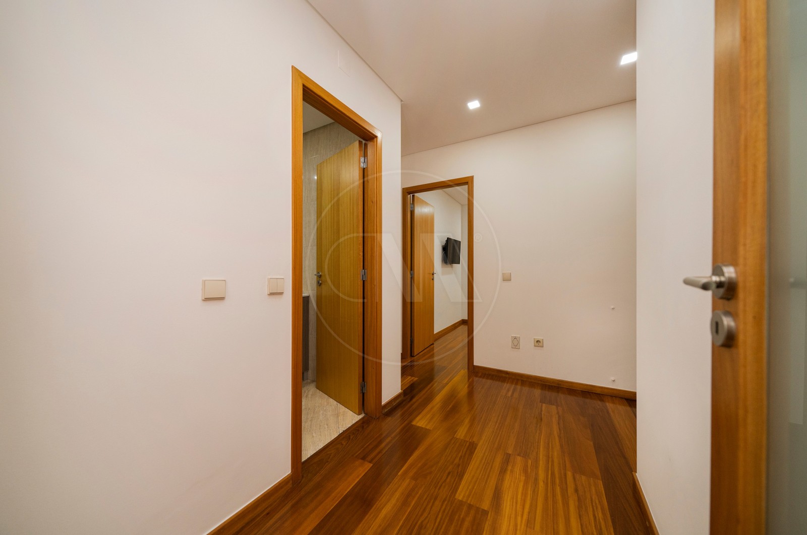 Apartamento T3 para Venda em Real, Dume e Semelhe, Braga, Braga - Corredor (Imagem 1)