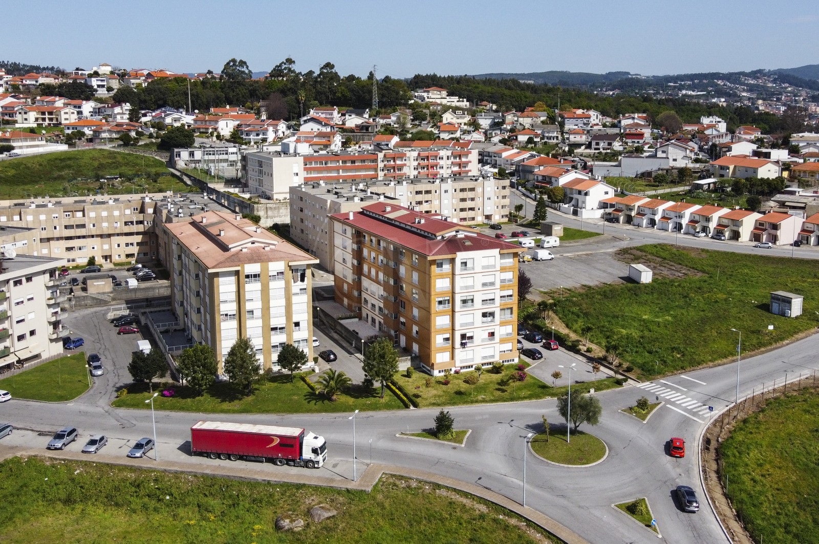 Apartamento T3 para Venda em Vila Nova de Famalicão e Calendário, Vila Nova de Famalicão, Braga - Área envolvente (Imagem 4)