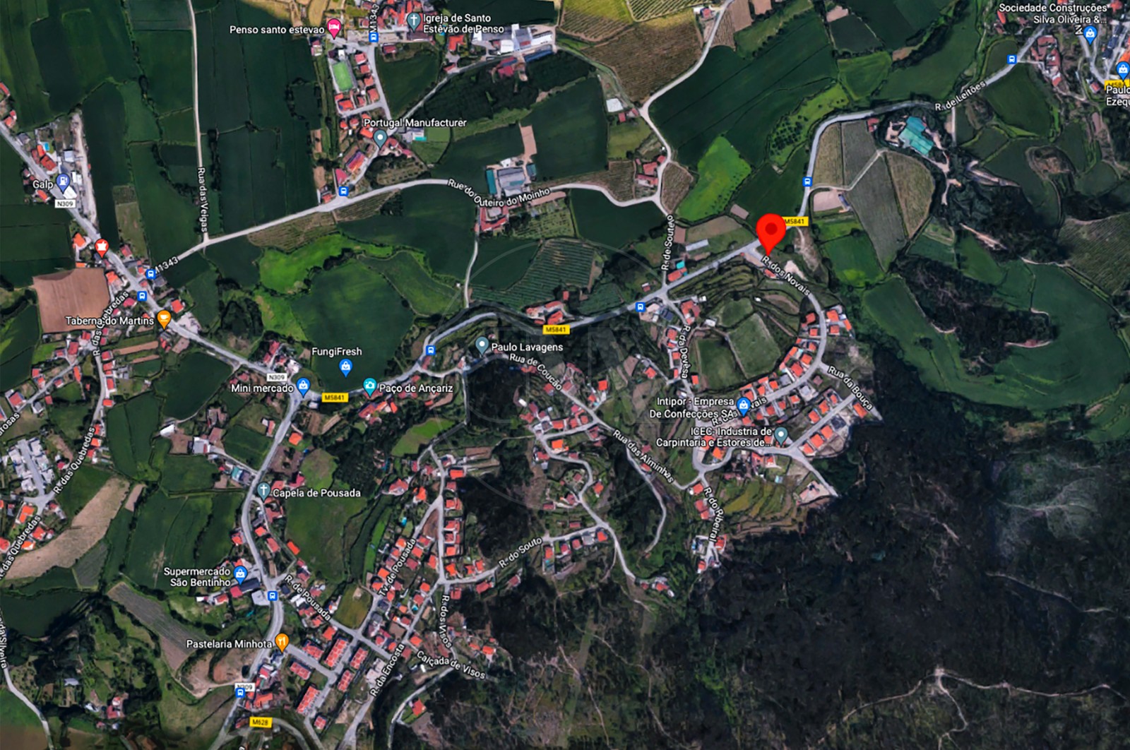 House T3 for For sale in Escudeiros e Penso (Santo Estêvão e São Vicente), Braga, Braga - Área envolvente (Imagem 3)