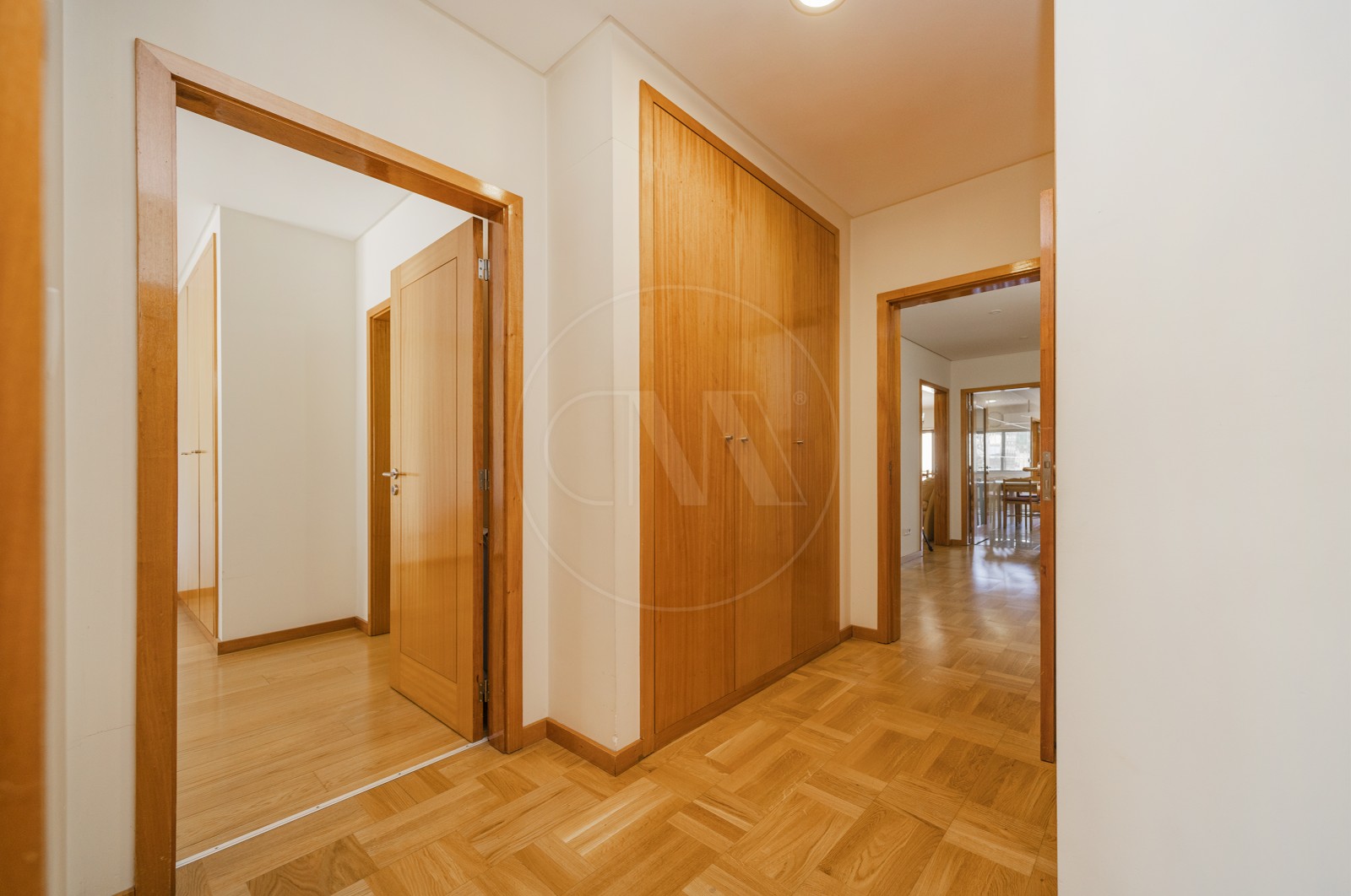 Apartamento T3 para Venda em Braga (Maximinos, Sé e Cividade), Braga, Braga - Corredor (Imagem 5)