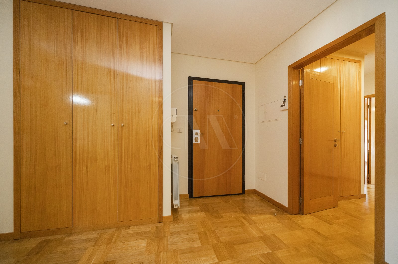 Apartamento T3 para Venda em Braga (Maximinos, Sé e Cividade), Braga, Braga - Hall de entrada (Imagem 1)