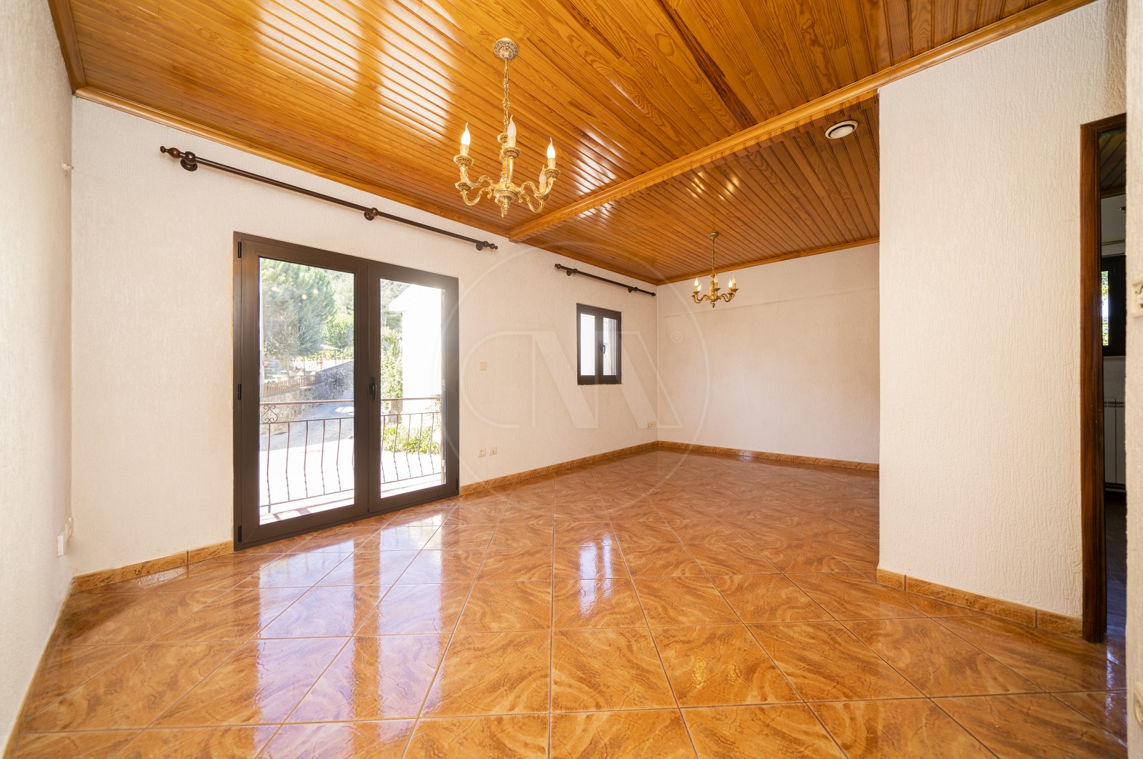 Moradia T4 para Venda em Dornelas, Amares, Braga - Sala (Imagem 2)