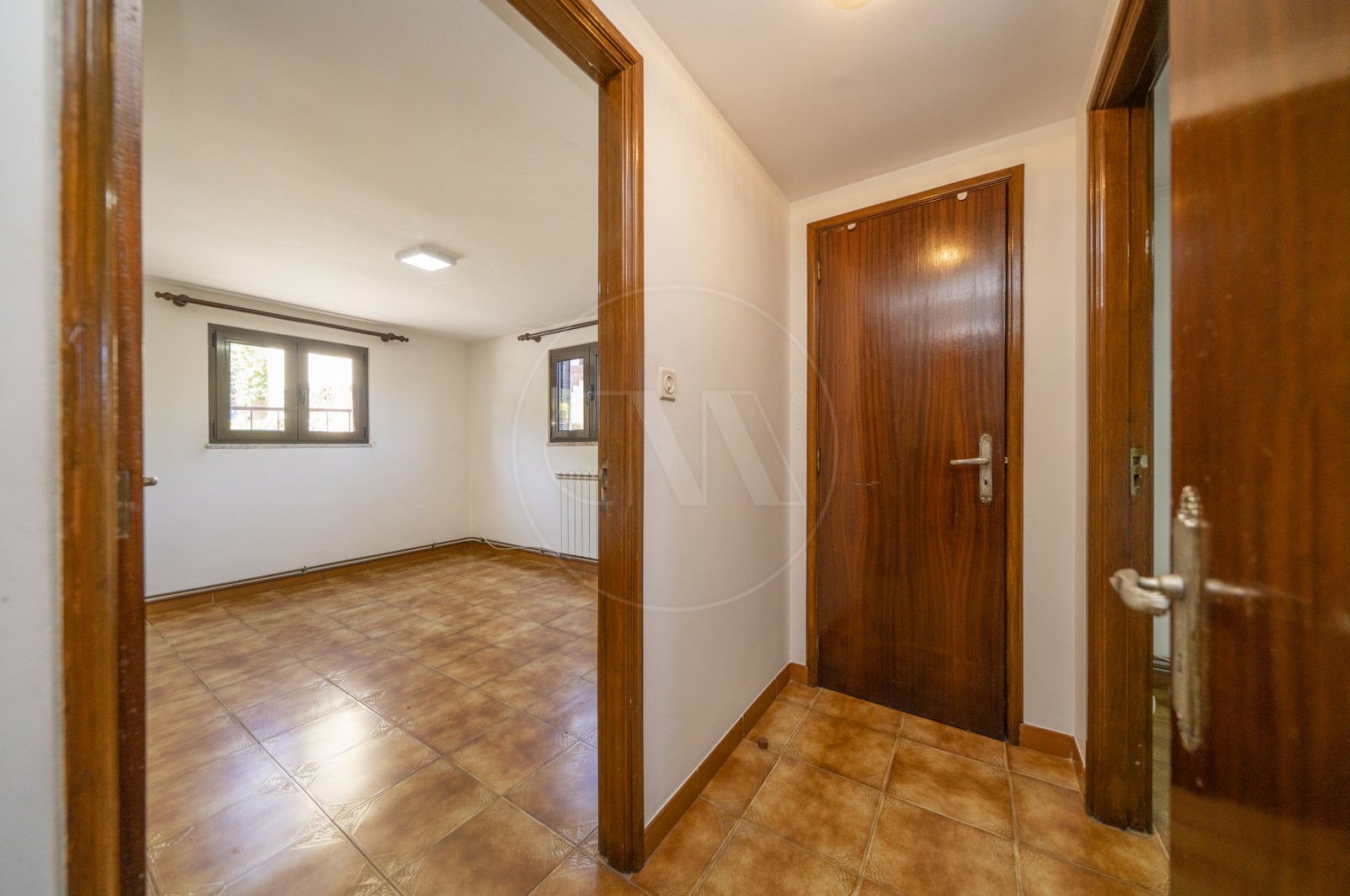 Moradia T4 para Venda em Dornelas, Amares, Braga - Corredor (Imagem 2)