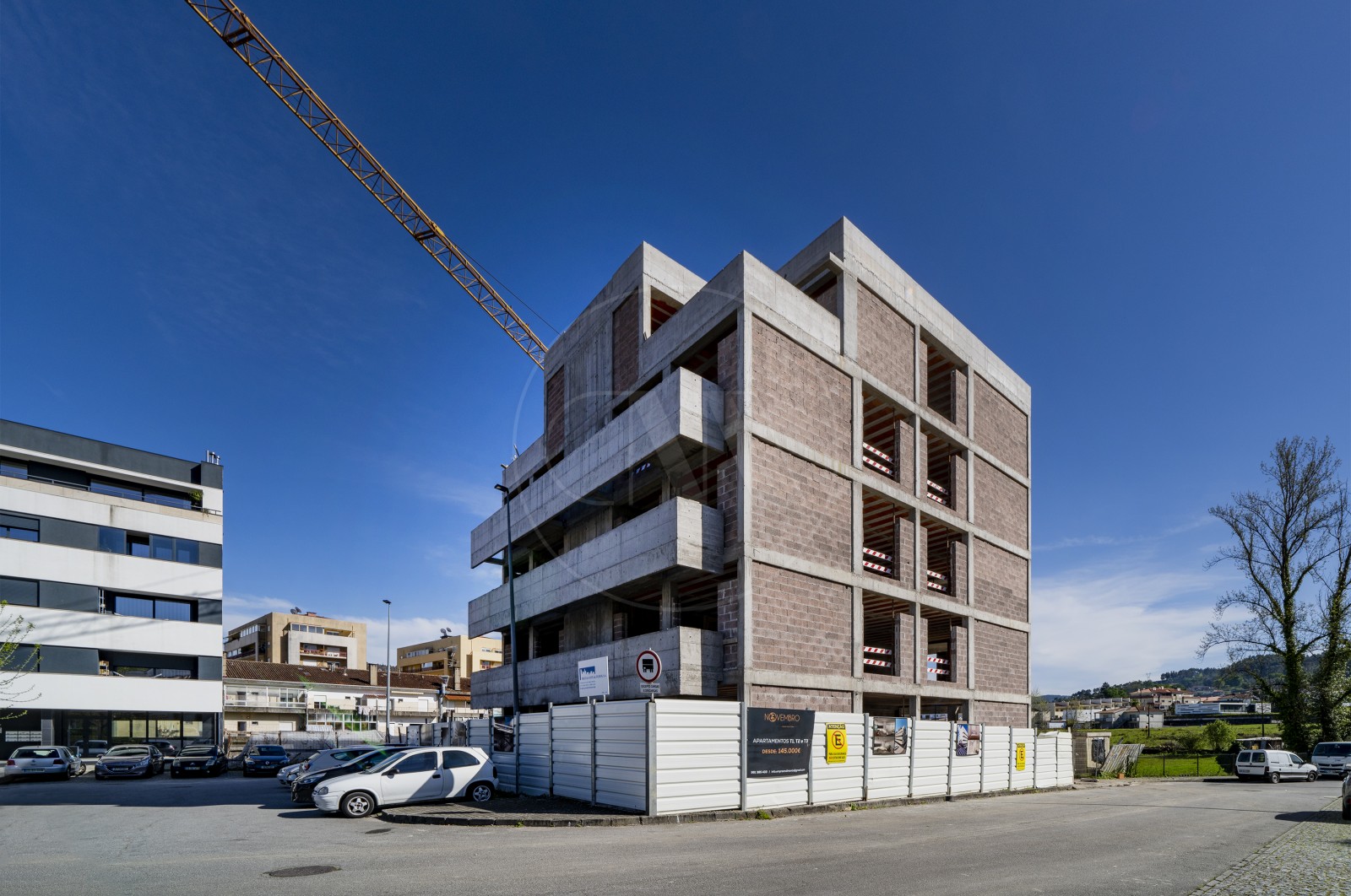 Apartamento T3 para Venda em Póvoa de Lanhoso (Nossa Senhora do Amparo), Póvoa de Lanhoso, Braga - Fachada (Imagem 8)