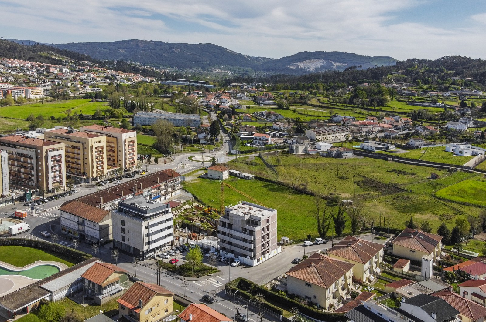 Apartamento T3 para Venda em Póvoa de Lanhoso (Nossa Senhora do Amparo), Póvoa de Lanhoso, Braga - Área envolvente (Imagem 4)