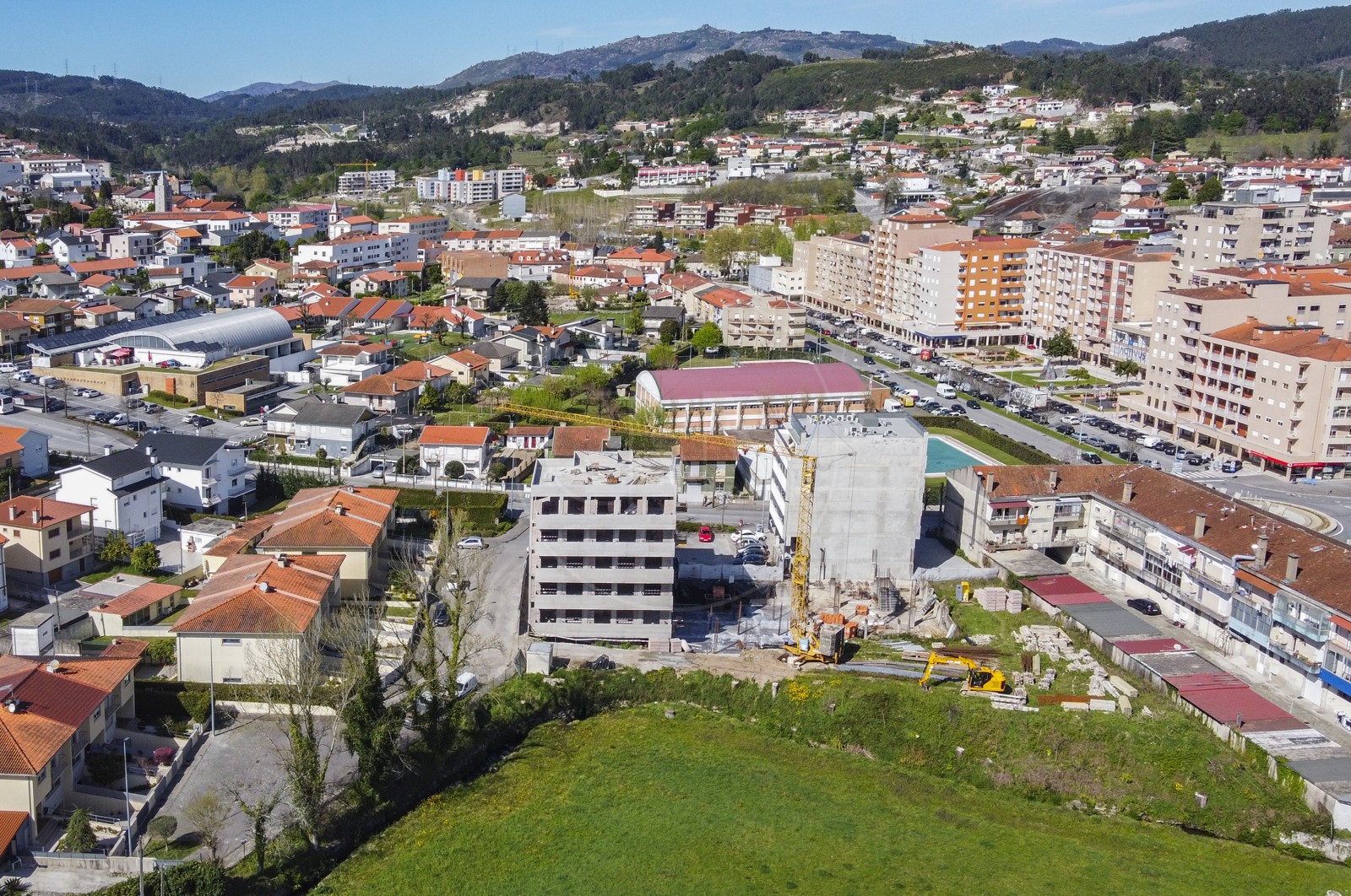 Apartamento T3 para Venda em Póvoa de Lanhoso (Nossa Senhora do Amparo), Póvoa de Lanhoso, Braga - Área envolvente (Imagem 7)