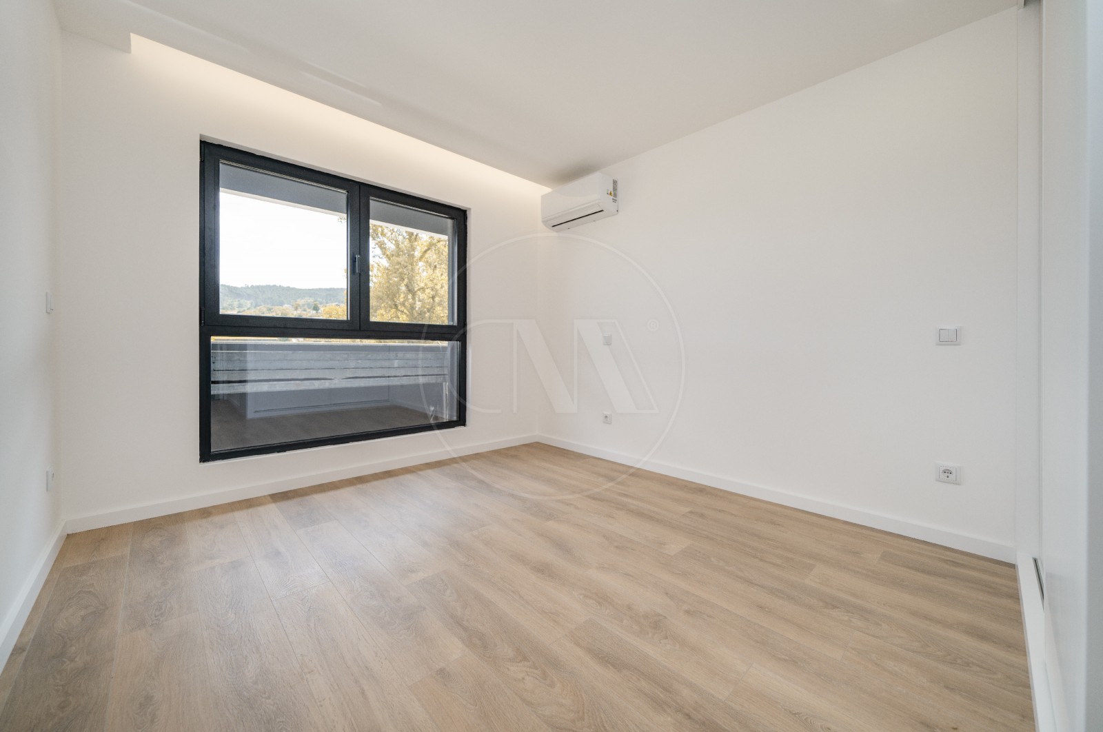 Apartamento T3 para Venda em Póvoa de Lanhoso (Nossa Senhora do Amparo), Póvoa de Lanhoso, Braga - Suite (Imagem 1)