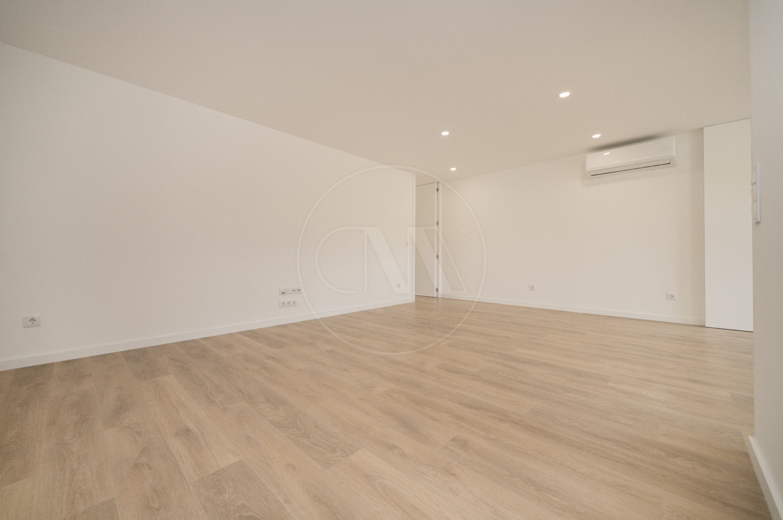 Apartamento T2 para Venda em Póvoa de Lanhoso (Nossa Senhora do Amparo), Póvoa de Lanhoso, Braga - Sala (Imagem 3)