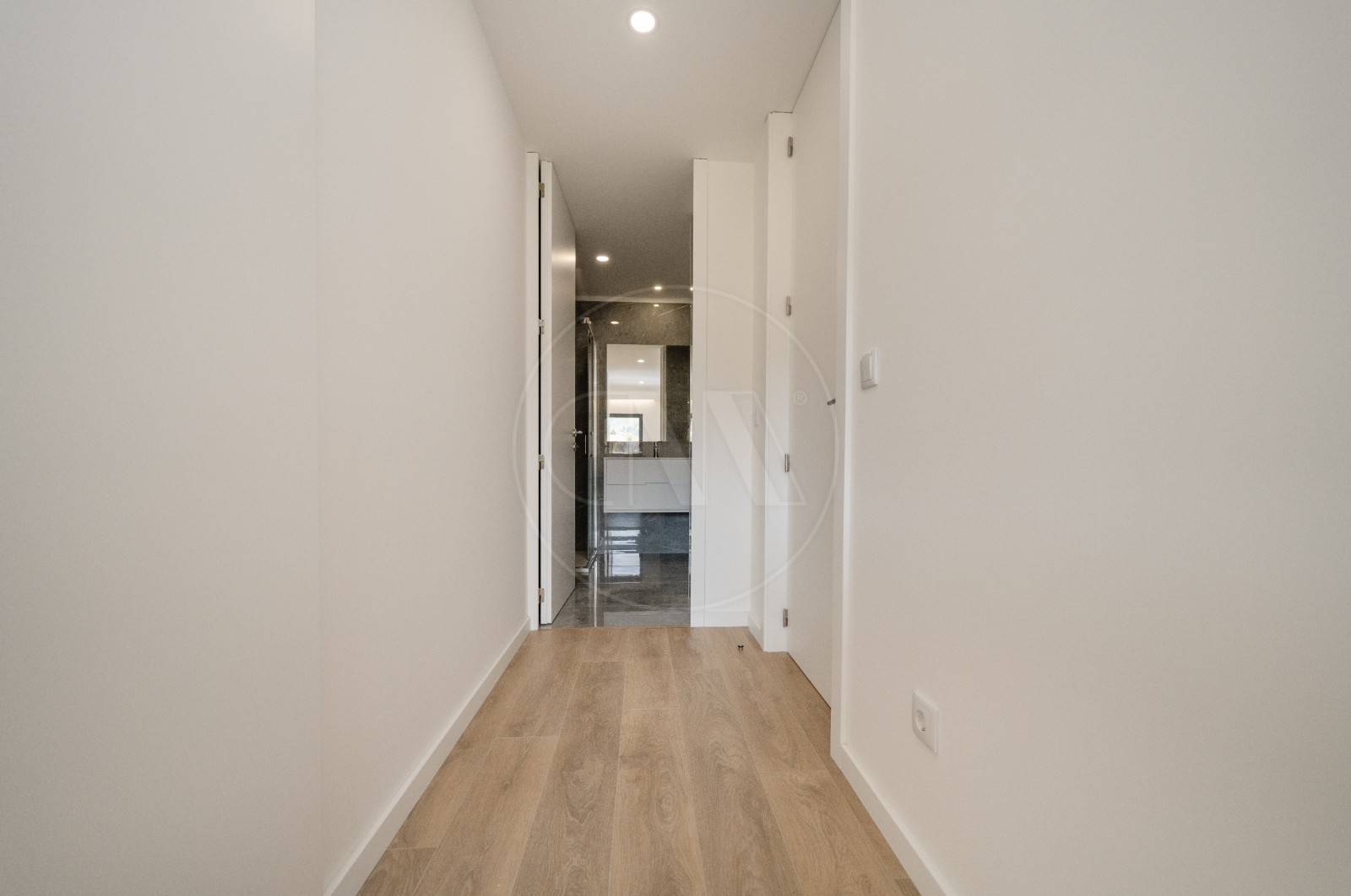 Apartamento T2 para Venda em Póvoa de Lanhoso (Nossa Senhora do Amparo), Póvoa de Lanhoso, Braga - Suite (Imagem 4)