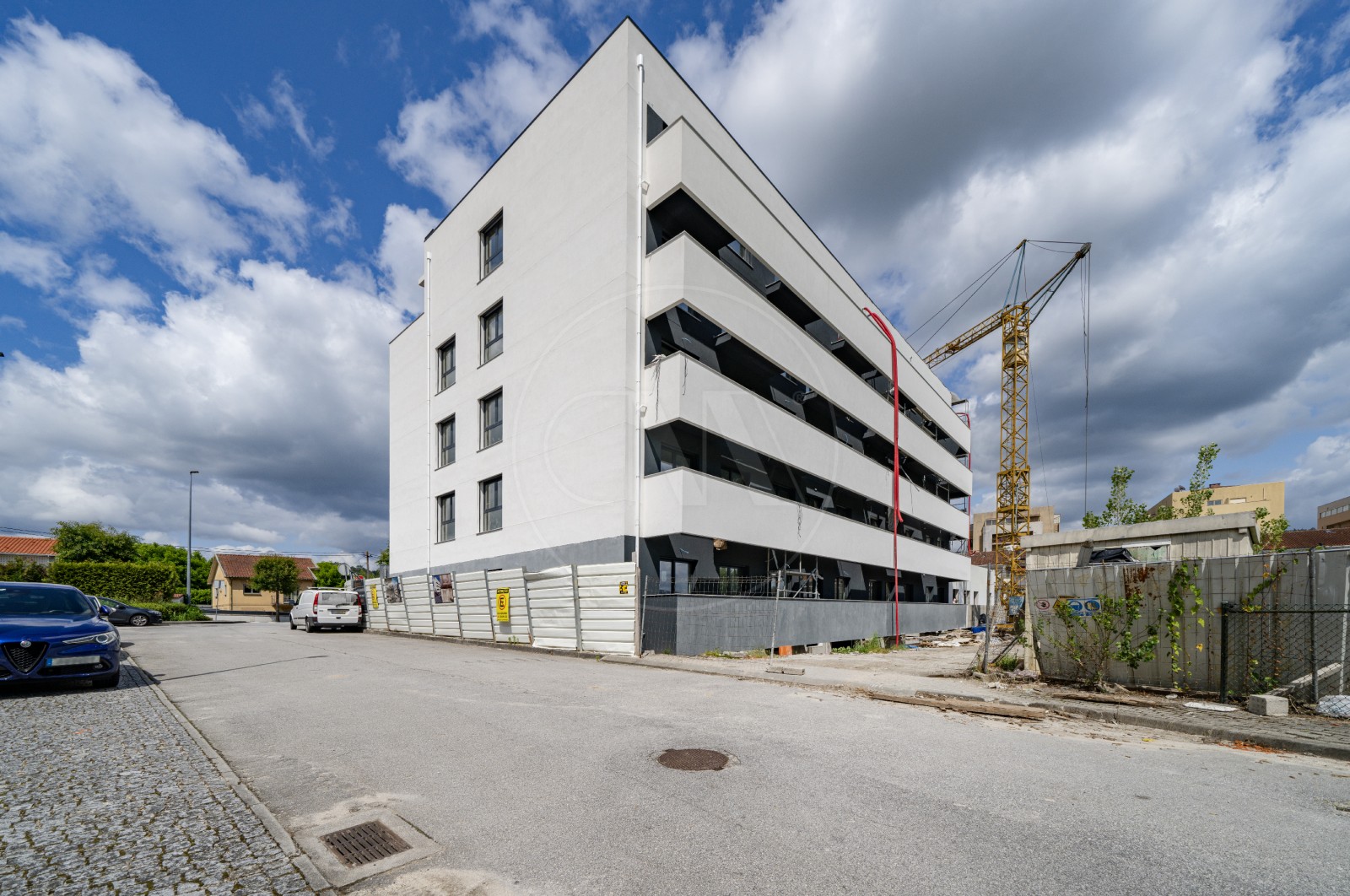 Apartamento T2 para Venda em Póvoa de Lanhoso (Nossa Senhora do Amparo), Póvoa de Lanhoso, Braga - Fachada (Imagem 2)