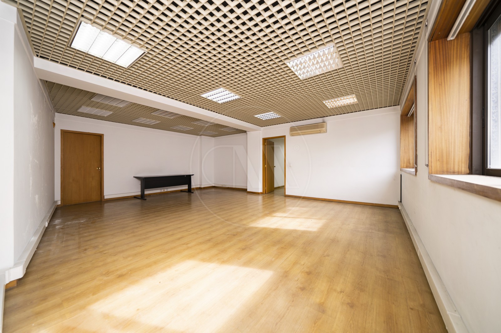 Escritório para Venda em Braga (São José de São Lázaro e São João do Souto), Braga, Braga - Sala (Imagem 6)