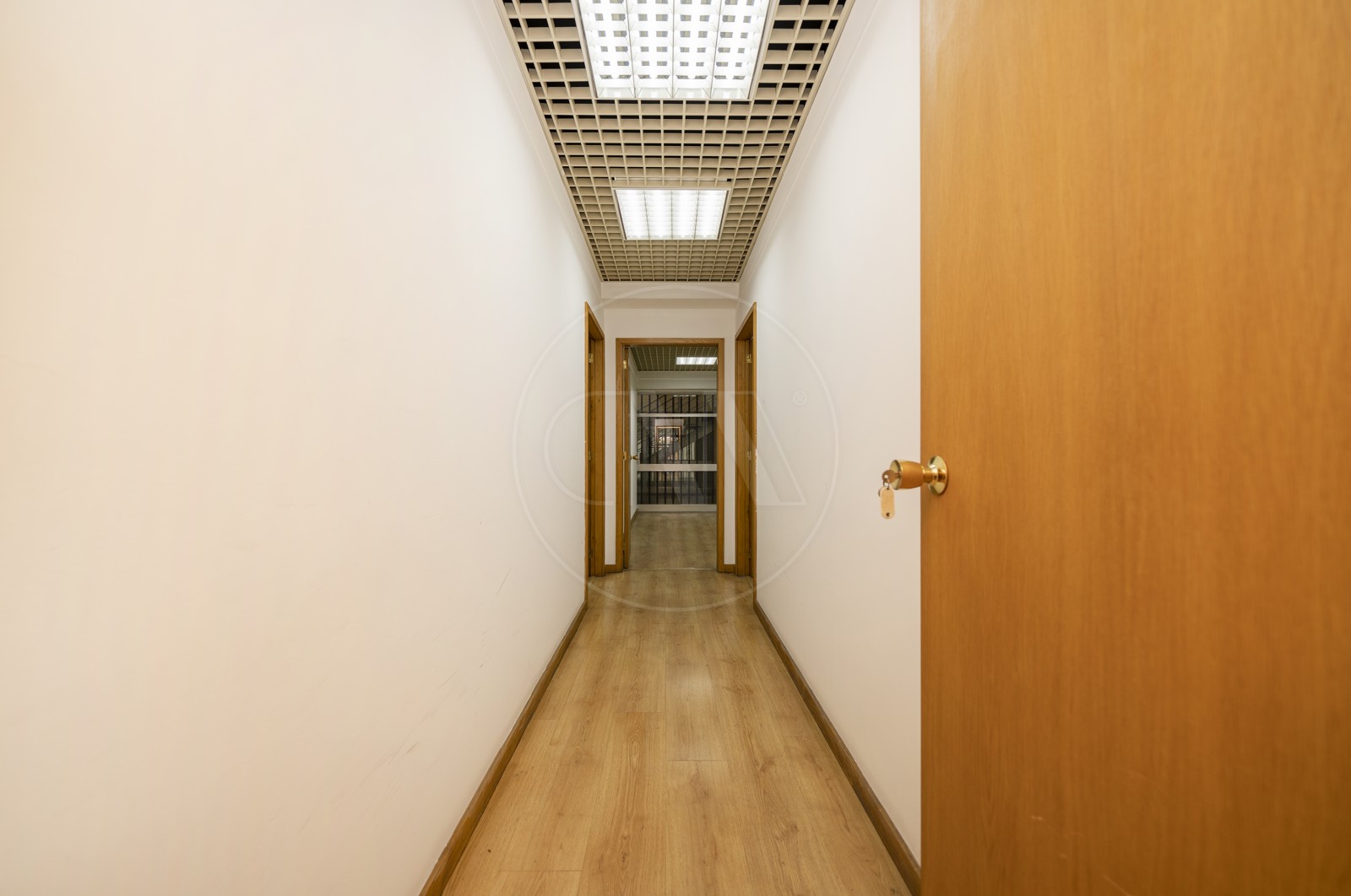 Escritório para Venda em Braga (São José de São Lázaro e São João do Souto), Braga, Braga - Corredor (Imagem 1)