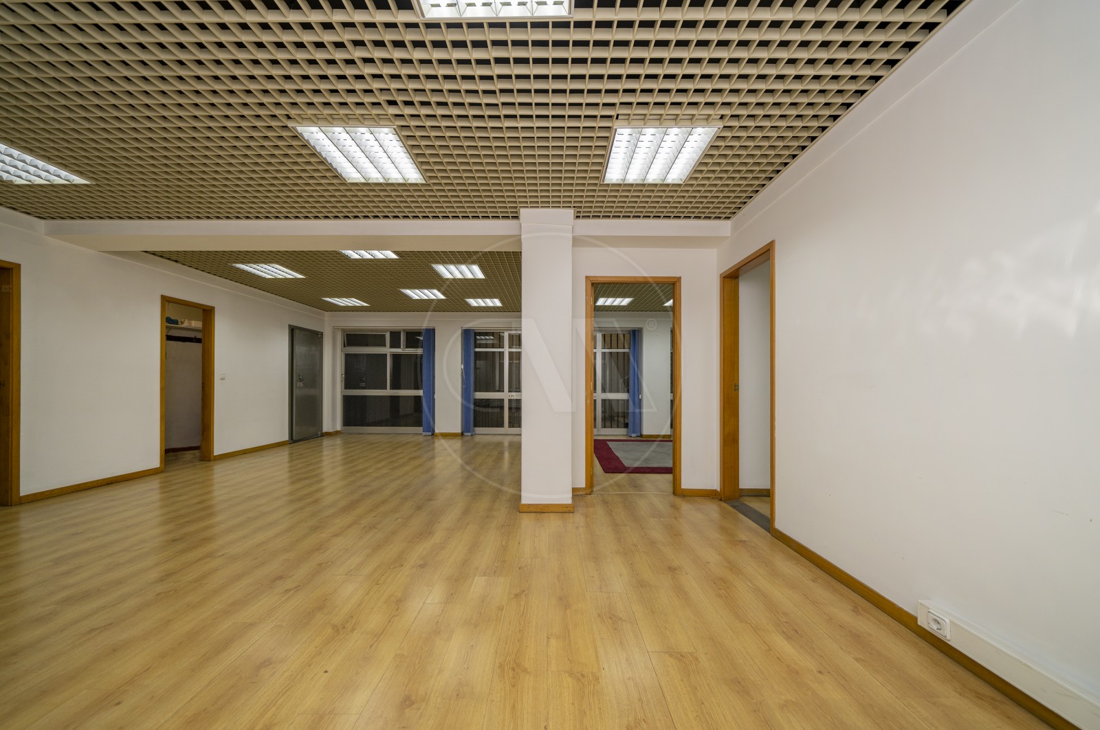 Escritório para Venda em Braga (São José de São Lázaro e São João do Souto), Braga, Braga - Sala (Imagem 16)