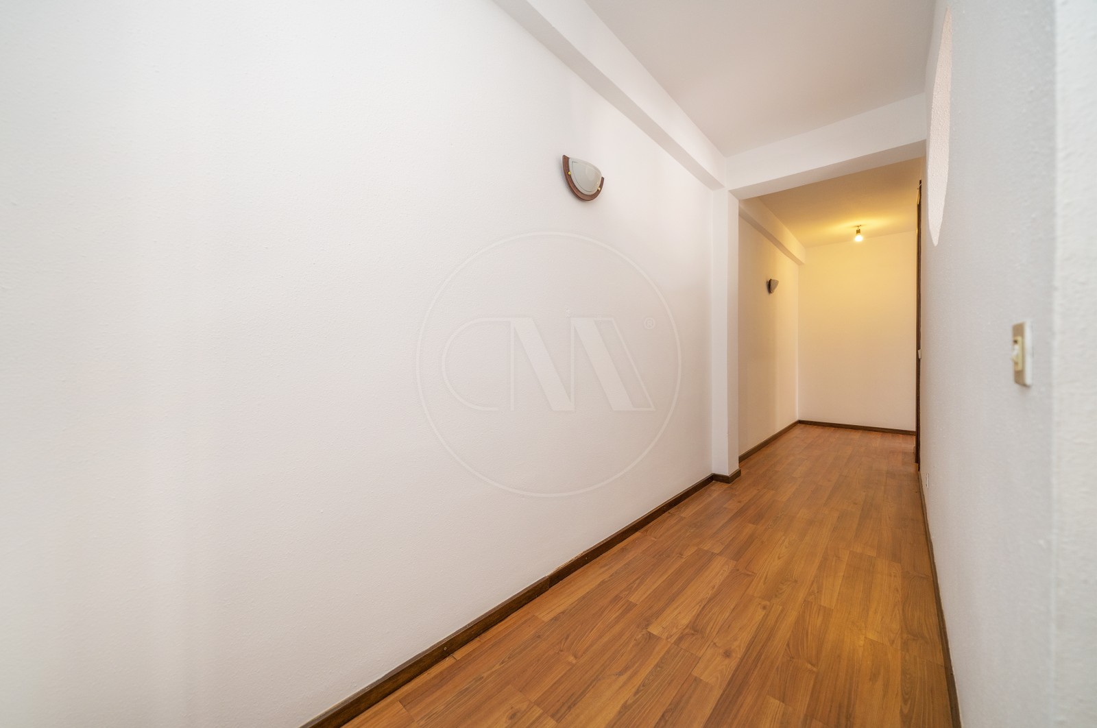 Apartamento T3 para Venda em Braga (Maximinos, Sé e Cividade), Braga, Braga - Corredor (Imagem 2)