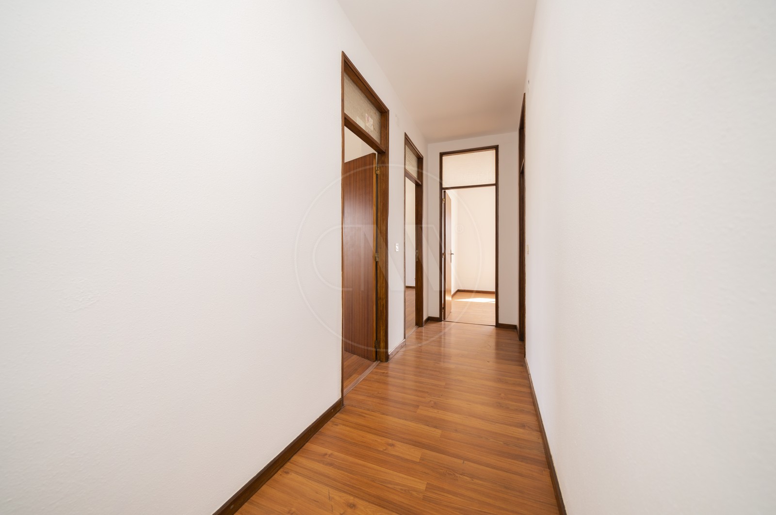 Apartamento T3 para Venda em Braga (Maximinos, Sé e Cividade), Braga, Braga - Corredor (Imagem 3)