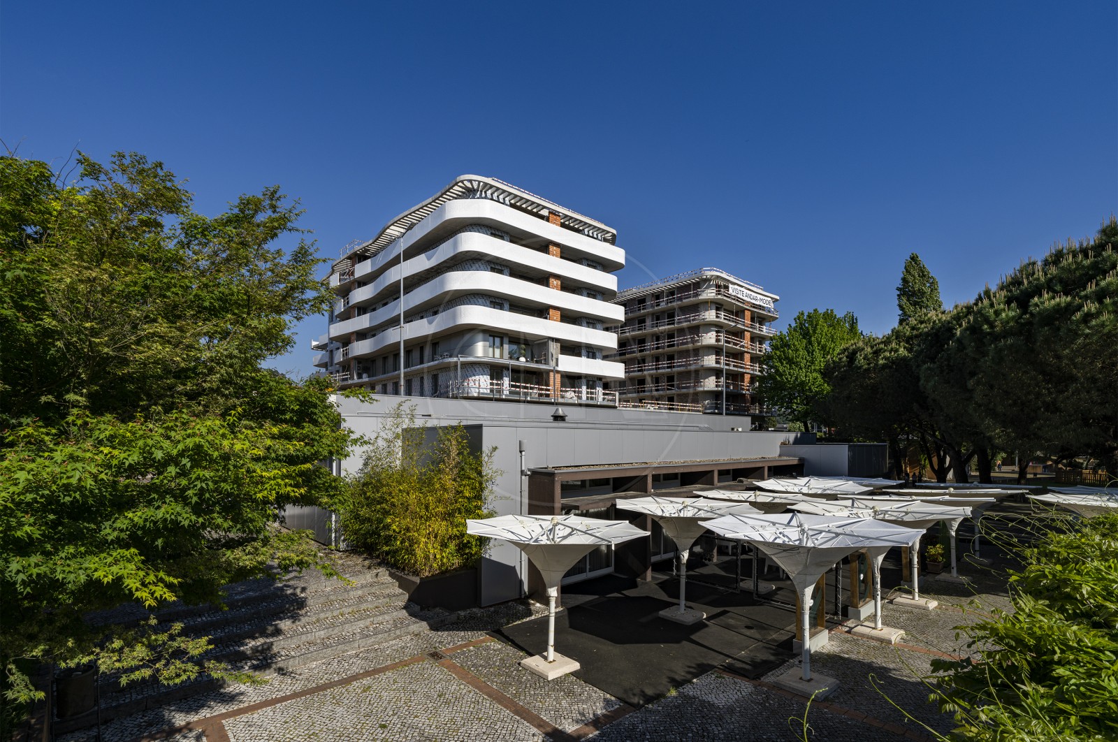 Apartamento T2 para Venda em Vila Nova de Famalicão e Calendário, Vila Nova de Famalicão, Braga - Fachada (Imagem 1)