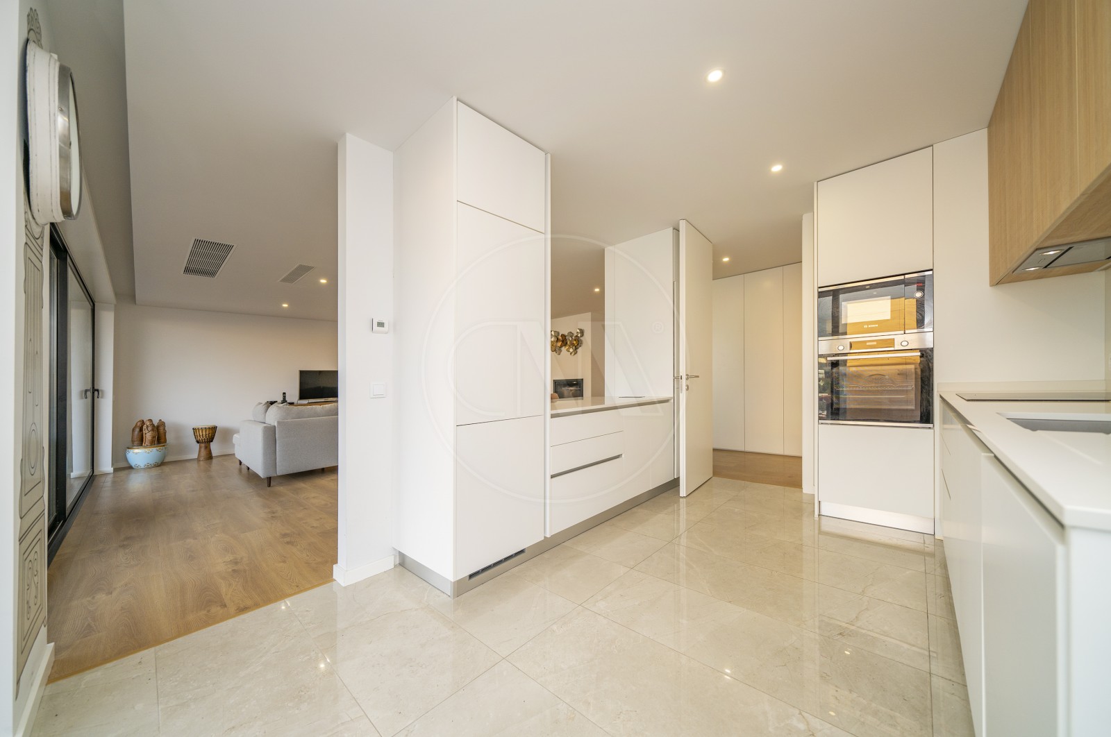 Apartamento T4 para Venda em Nogueira, Fraião e Lamaçães, Braga, Braga - Cozinha (Imagem 2)