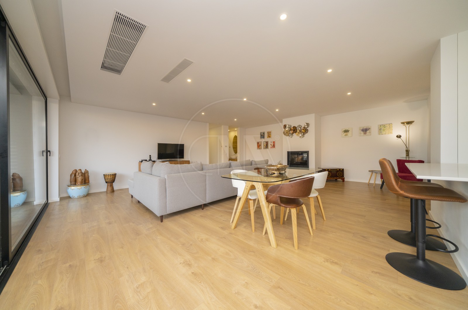 Apartamento T4 para Venda em Nogueira, Fraião e Lamaçães, Braga, Braga - Sala (Imagem 4)